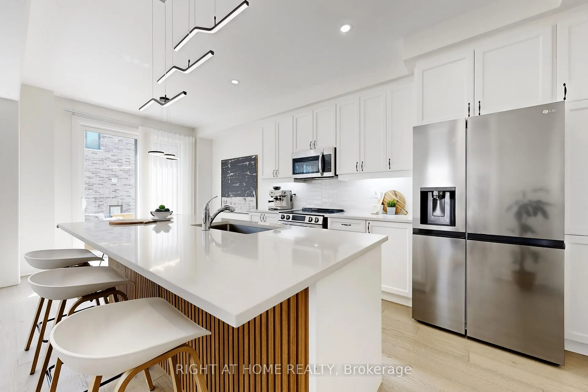 Photo 14 of 1409 Stillmeadow Lane, Pickering, Rural Pickering — HOMEH