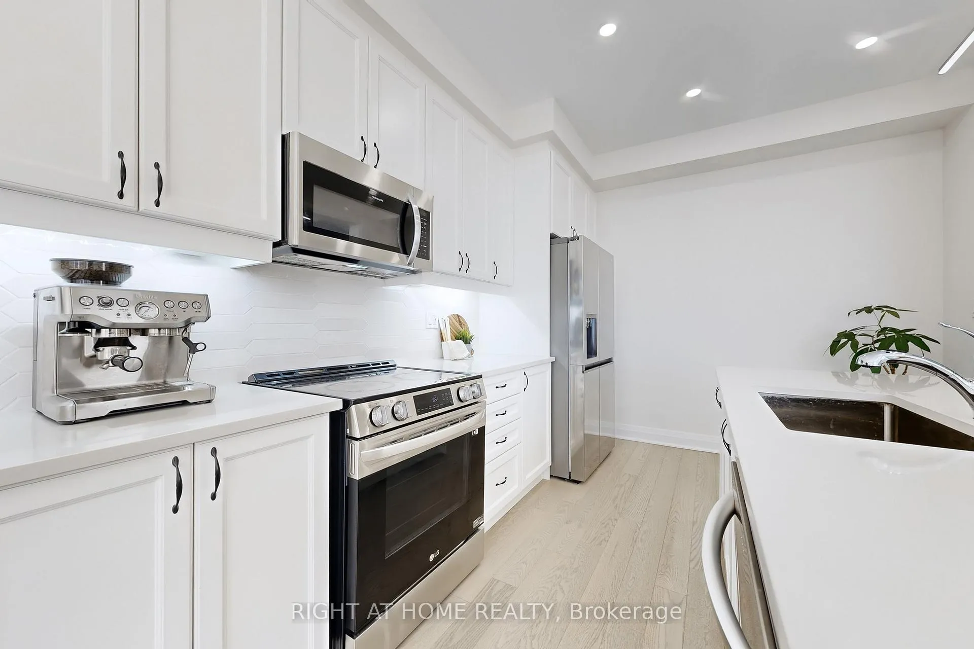 Photo 16 of 1409 Stillmeadow Lane, Pickering, Rural Pickering — HOMEH