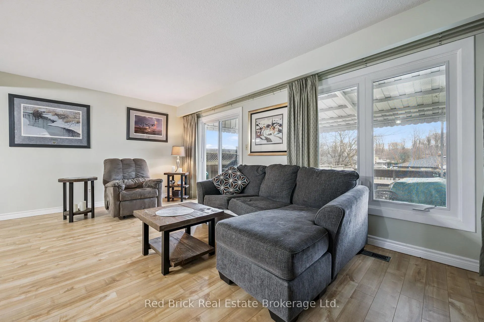 Photo 5 of 53 Shadeland Crescent, Kitchener — HOMEH