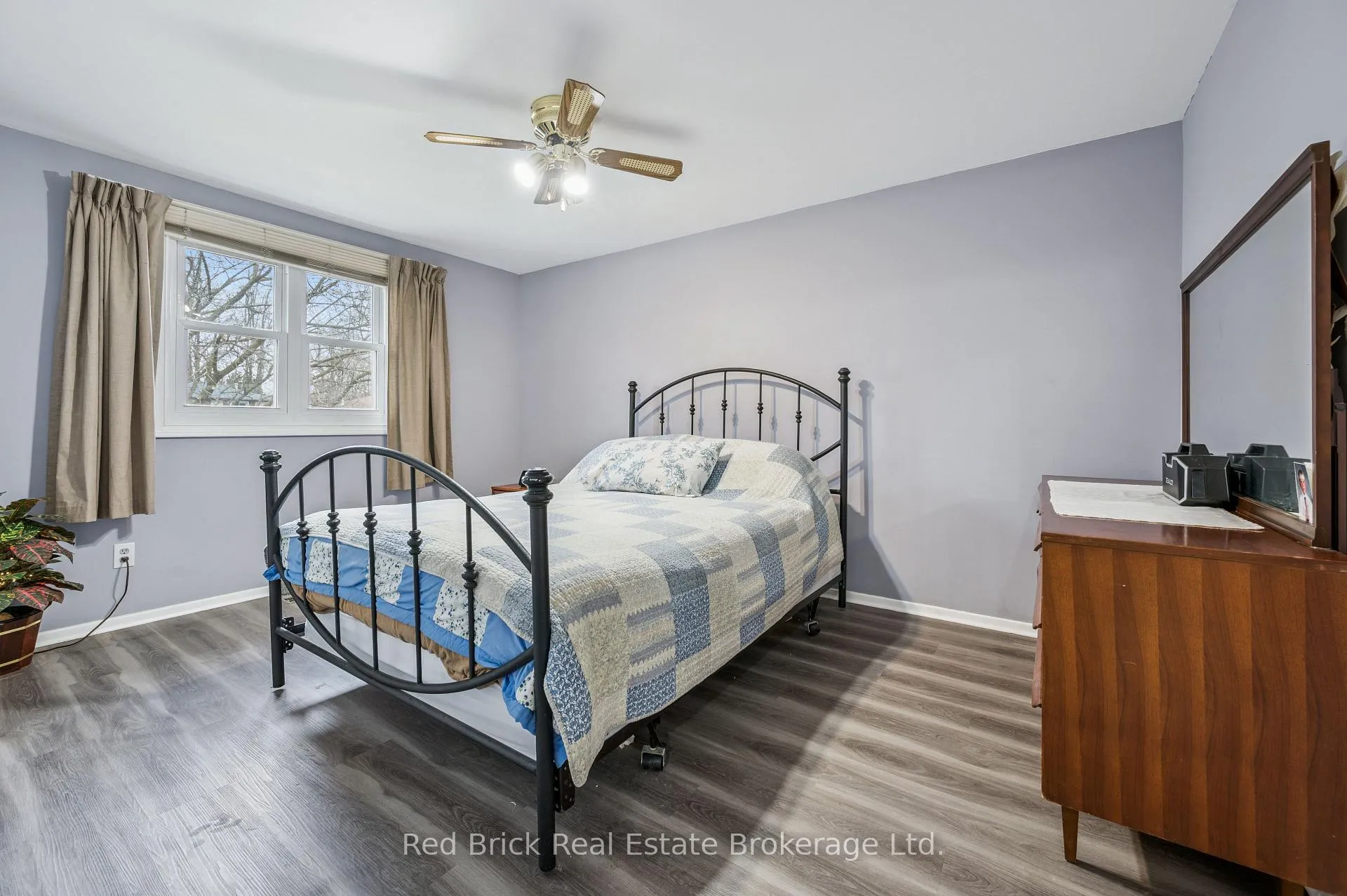 Photo 14 of 53 Shadeland Crescent, Kitchener — HOMEH