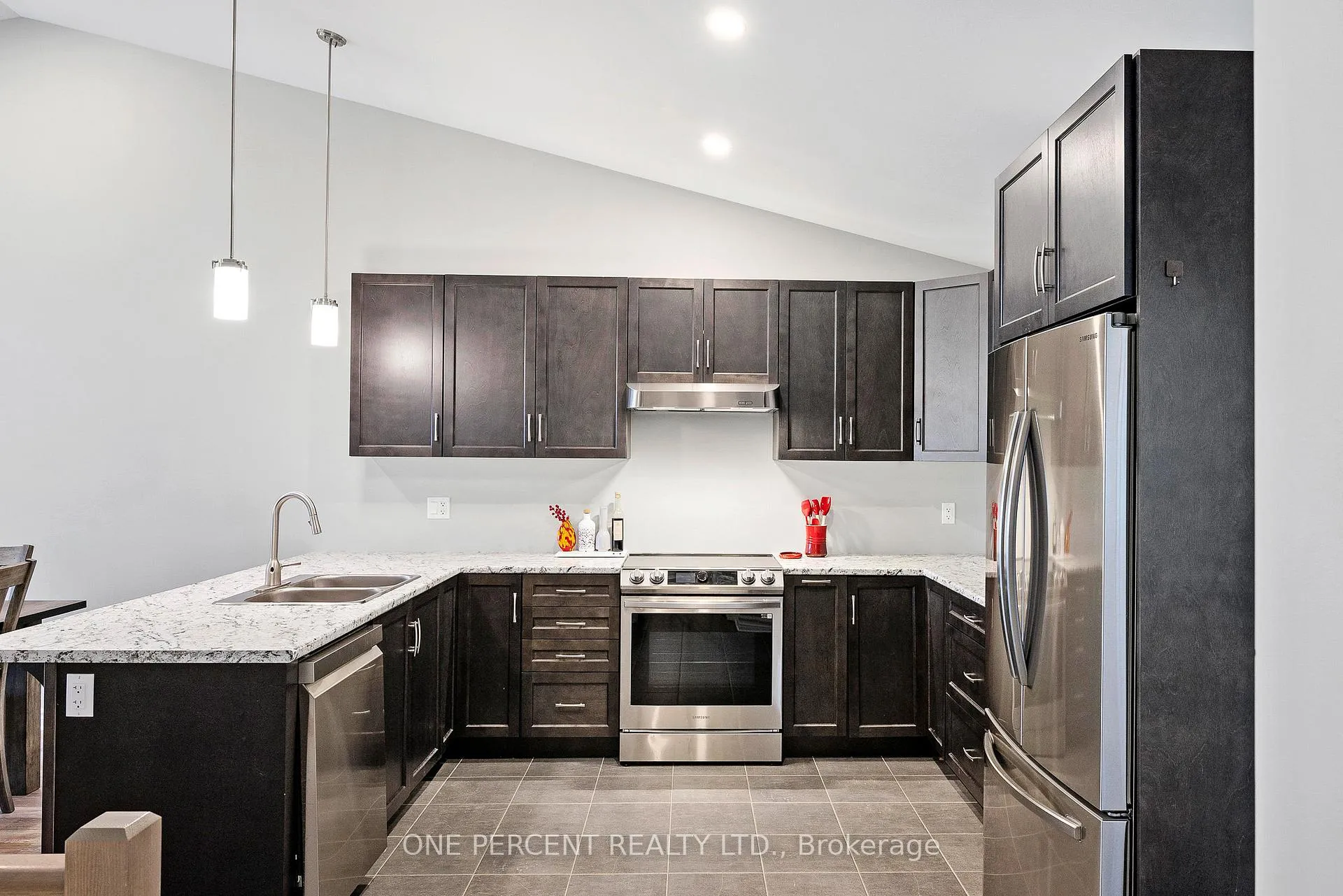 Photo 4 of 15 Yade Road, Arnprior — HOMEH
