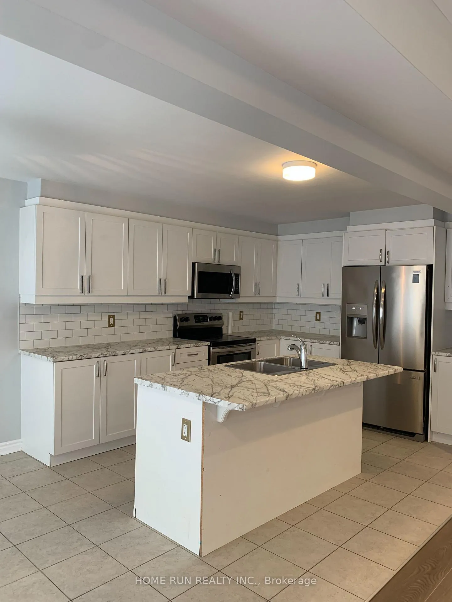 Photo 5 of 1013 Apolune Street, Ottawa, Barrhaven - Half Moon Bay — HOMEH
