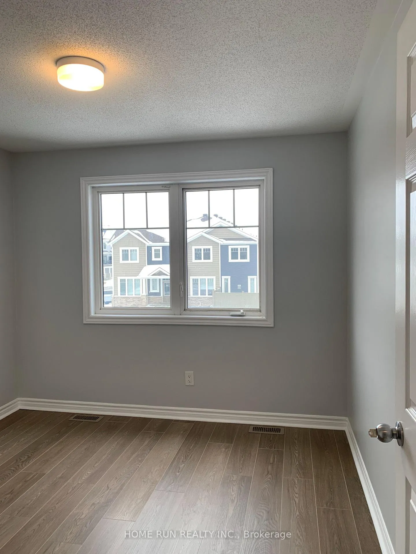Photo 12 of 1013 Apolune Street, Ottawa, Barrhaven - Half Moon Bay — HOMEH