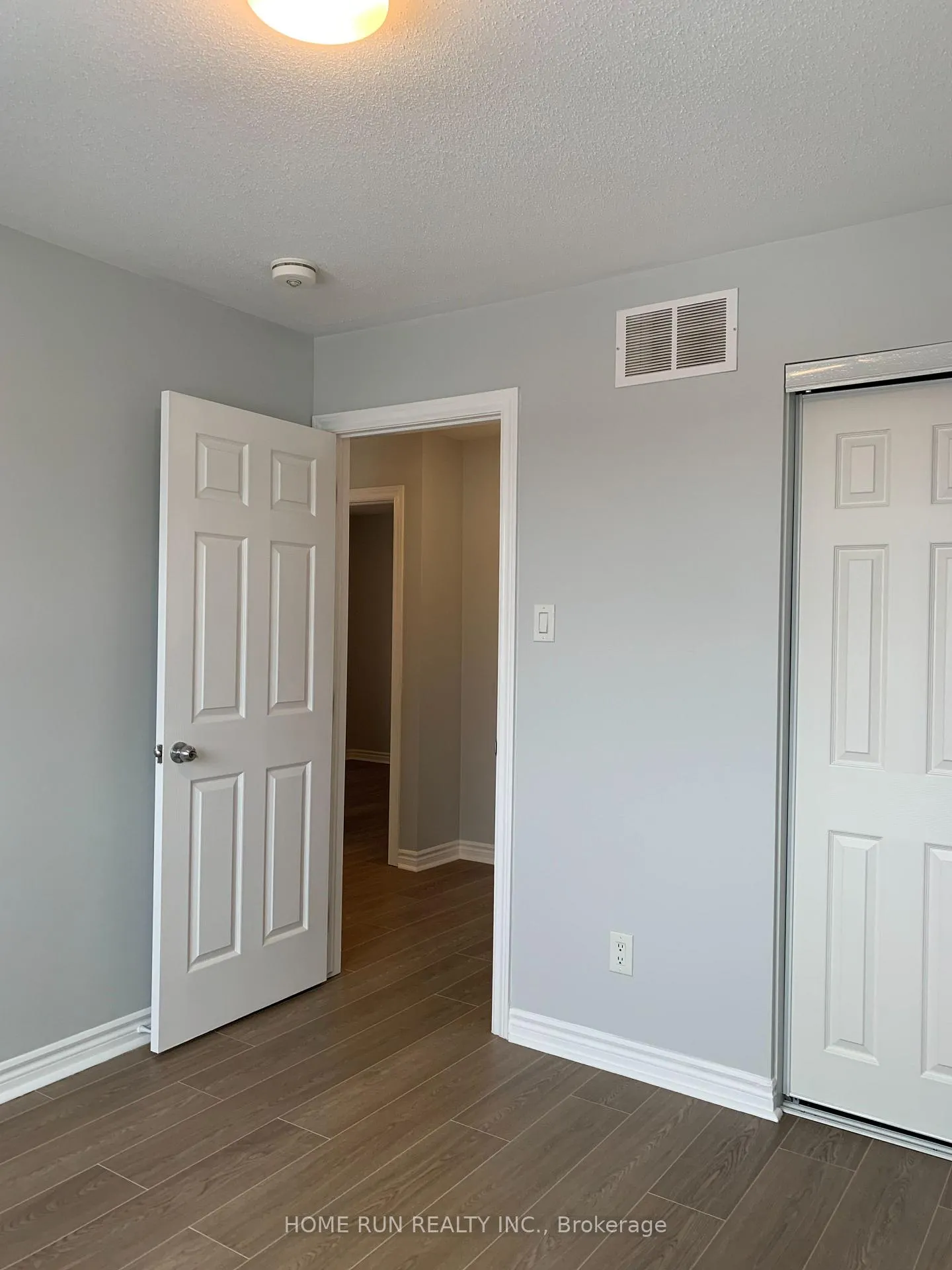 Photo 13 of 1013 Apolune Street, Ottawa, Barrhaven - Half Moon Bay — HOMEH