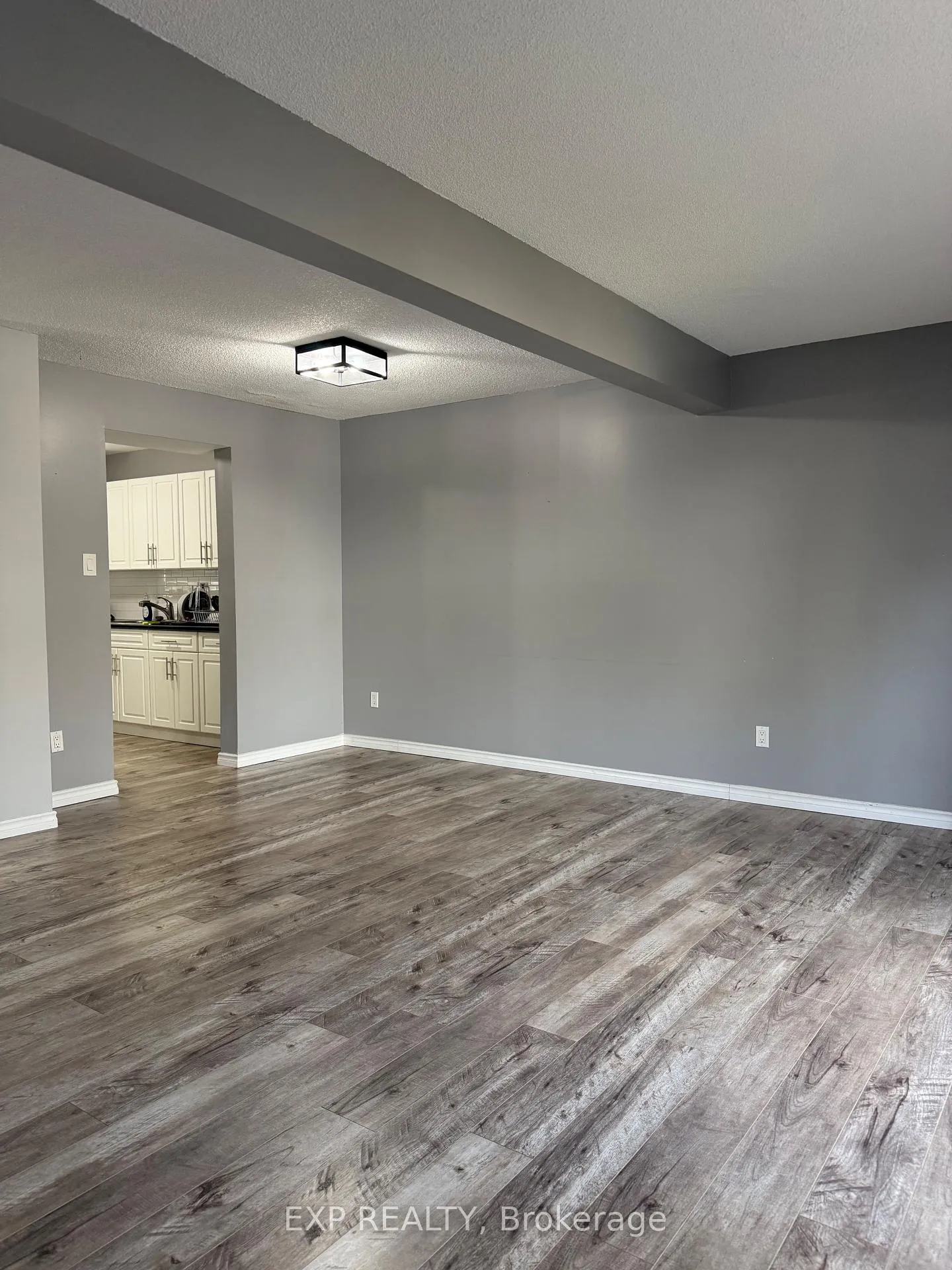 Photo 2 of Unit 6, 255 Northlake Drive, Waterloo, North Lakeshore — HOMEH