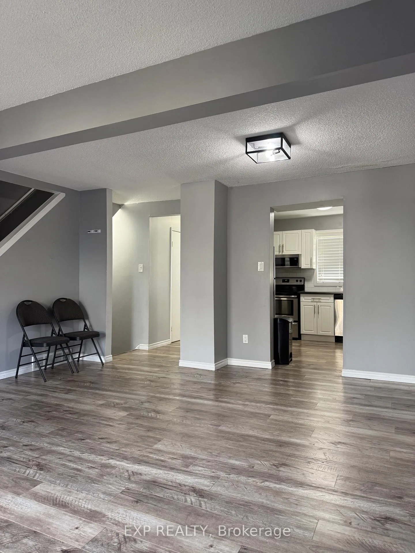 Photo 3 of Unit 6, 255 Northlake Drive, Waterloo, North Lakeshore — HOMEH