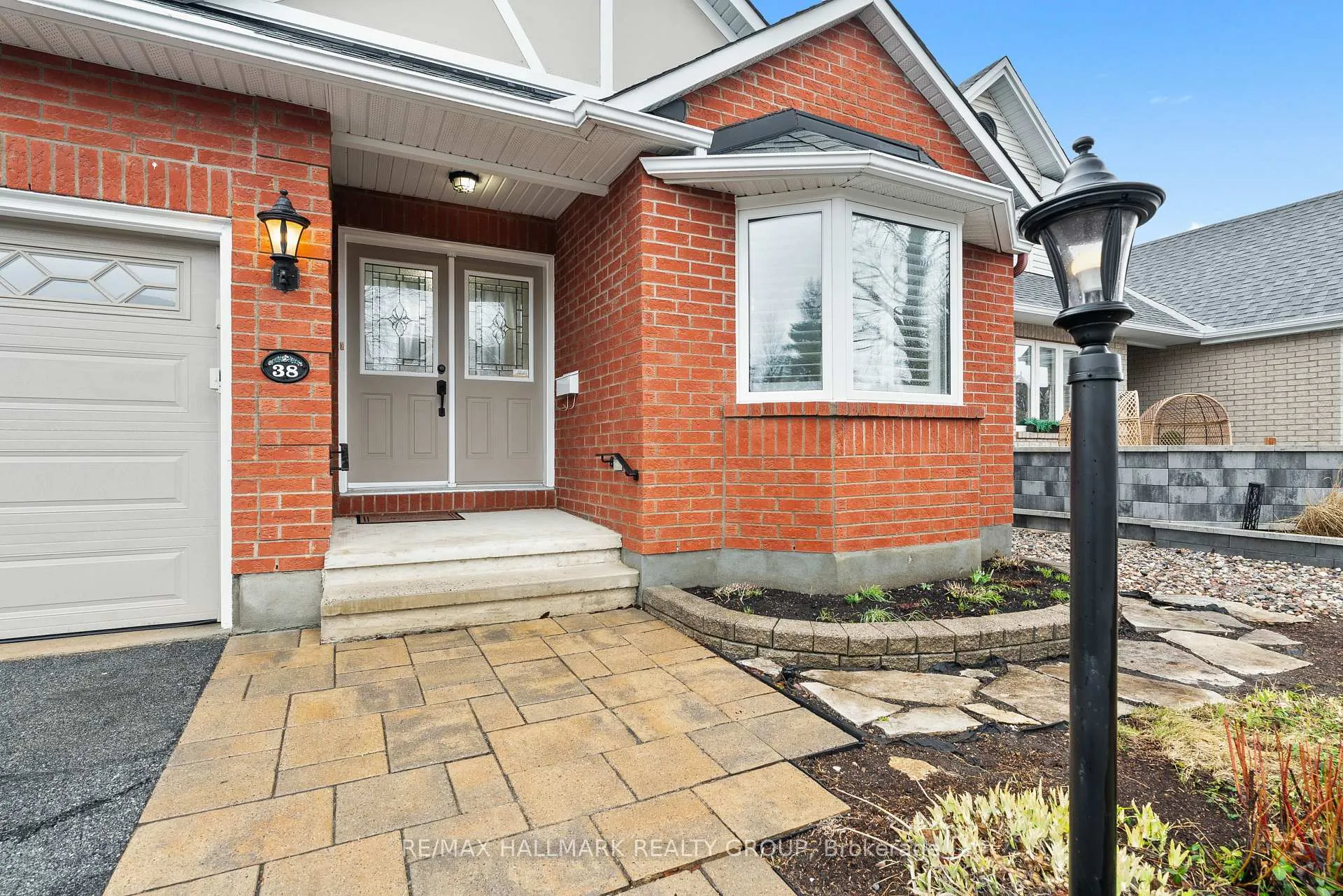 Photo 3 of 38 North Harrow Drive, Ottawa, Barrhaven - Longfields — HOMEH