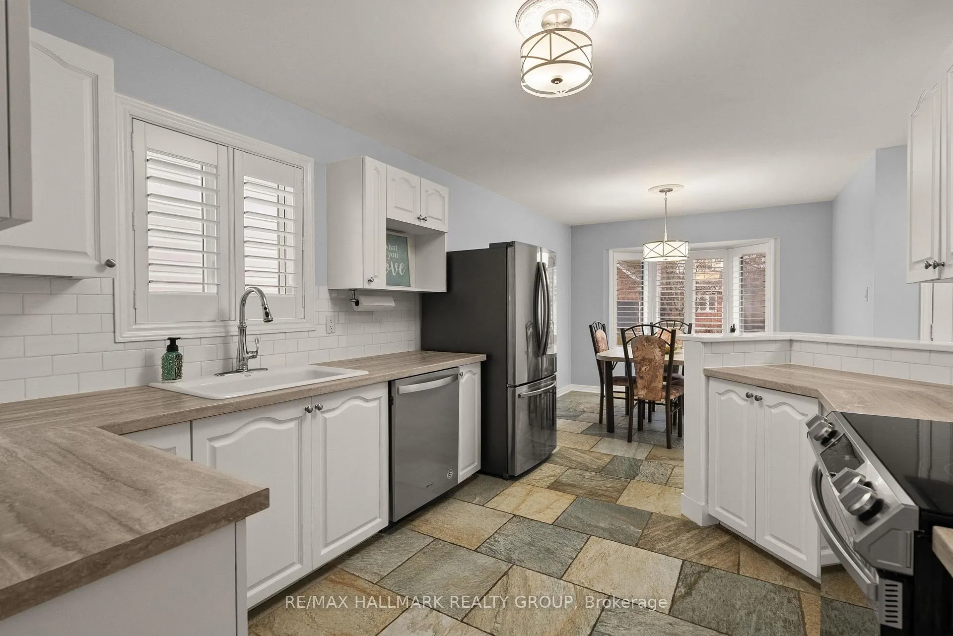Photo 10 of 38 North Harrow Drive, Ottawa, Barrhaven - Longfields — HOMEH