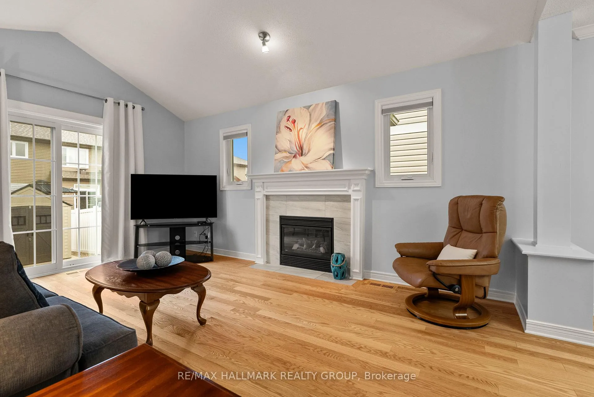 Photo 13 of 38 North Harrow Drive, Ottawa, Barrhaven - Longfields — HOMEH