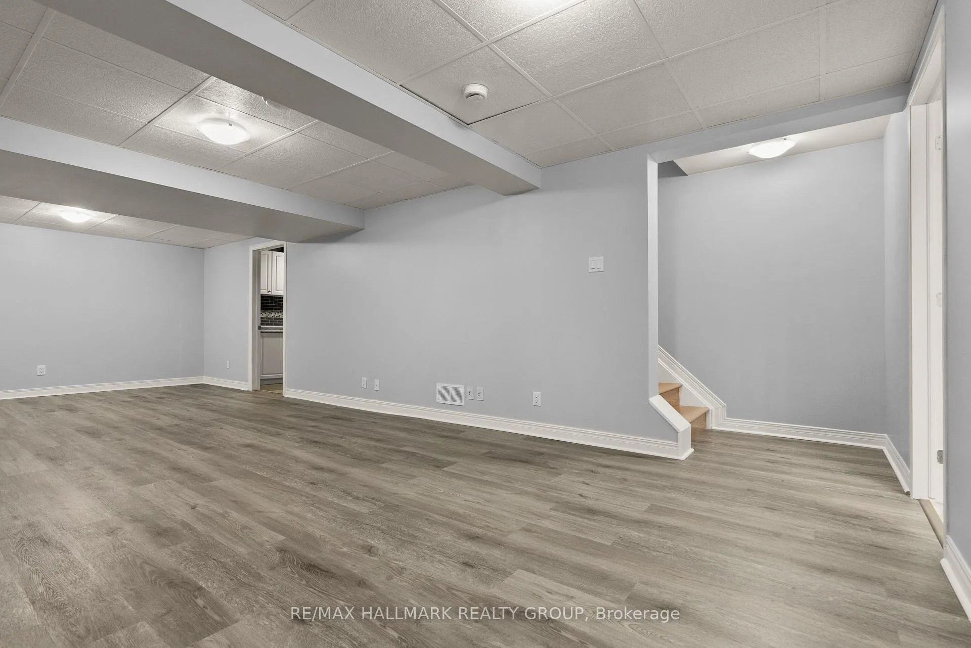 Photo 27 of 38 North Harrow Drive, Ottawa, Barrhaven - Longfields — HOMEH