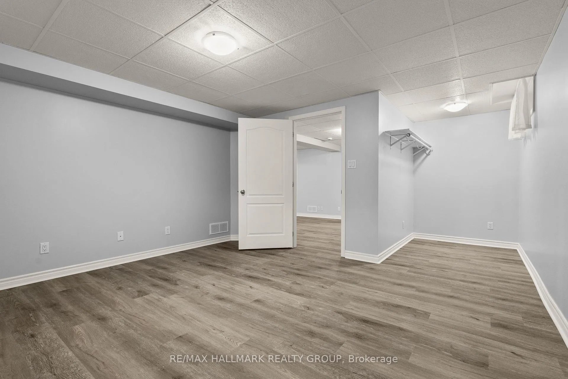 Photo 32 of 38 North Harrow Drive, Ottawa, Barrhaven - Longfields — HOMEH