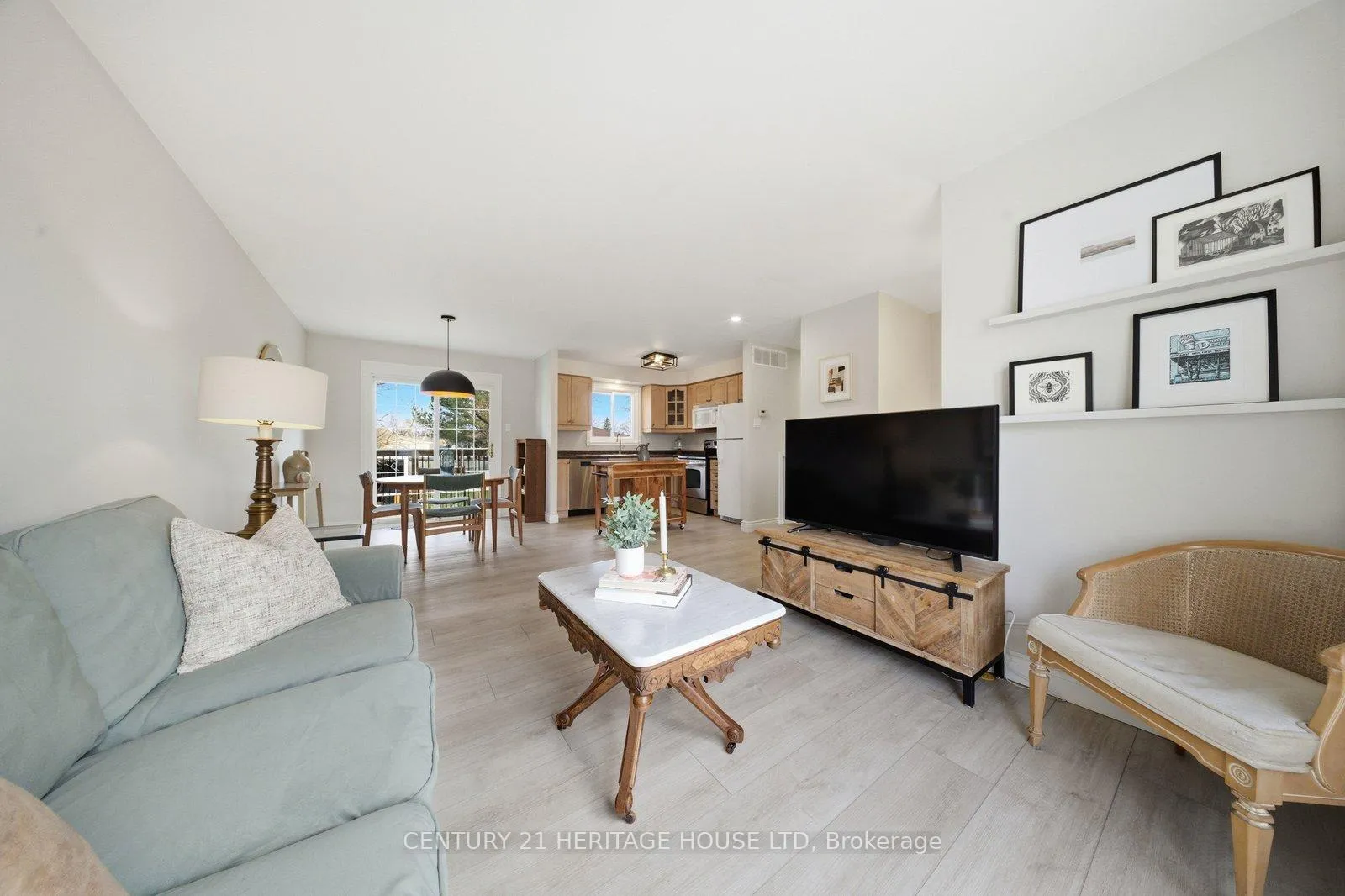 Photo 5 of 27 Jasper Street, Brantford — HOMEH