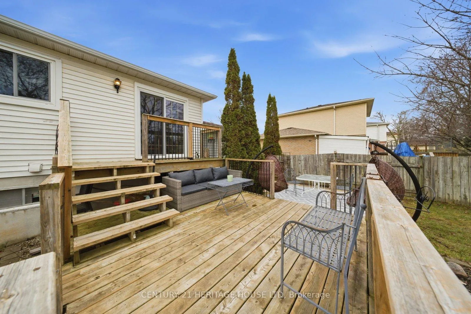Photo 25 of 27 Jasper Street, Brantford — HOMEH