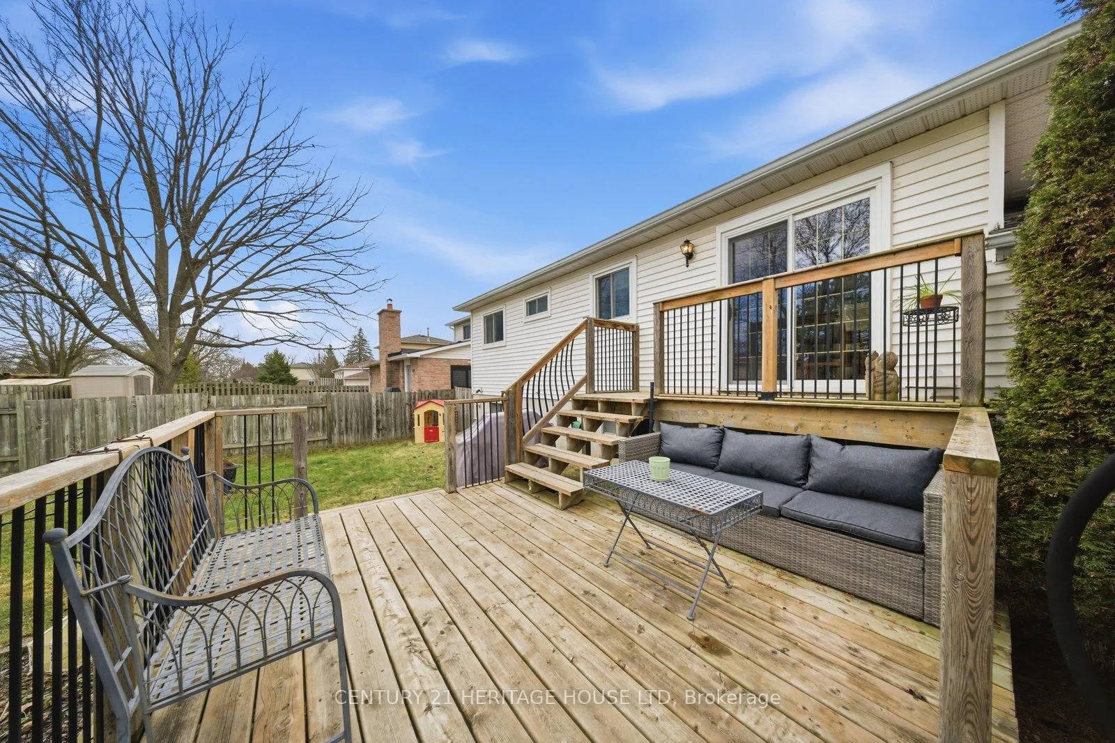 Photo 26 of 27 Jasper Street, Brantford — HOMEH