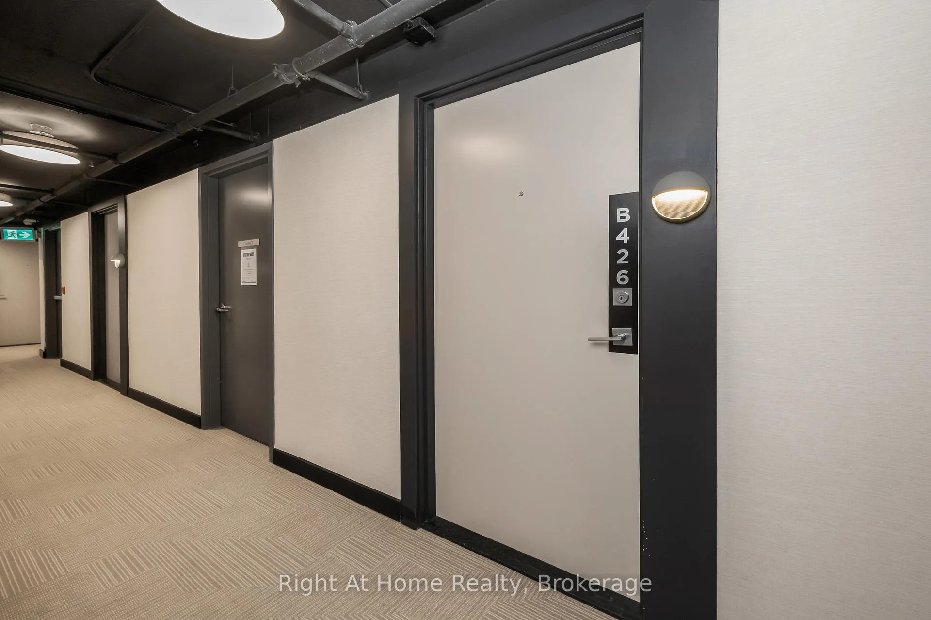 Photo 10 of Unit B426, 1119 Cooke Boulevard, Burlington, LaSalle — HOMEH