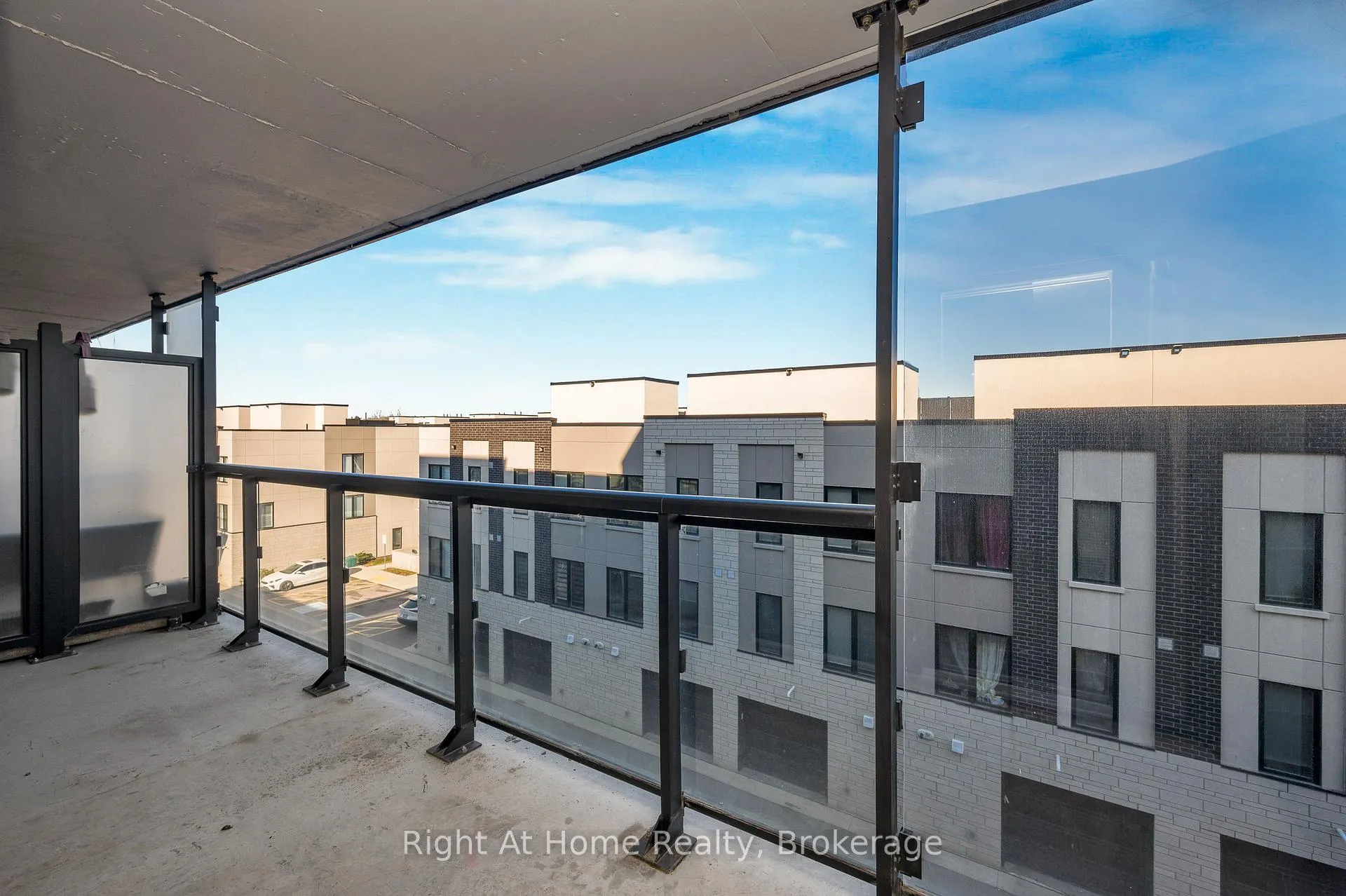 Photo 29 of Unit B426, 1119 Cooke Boulevard, Burlington, LaSalle — HOMEH