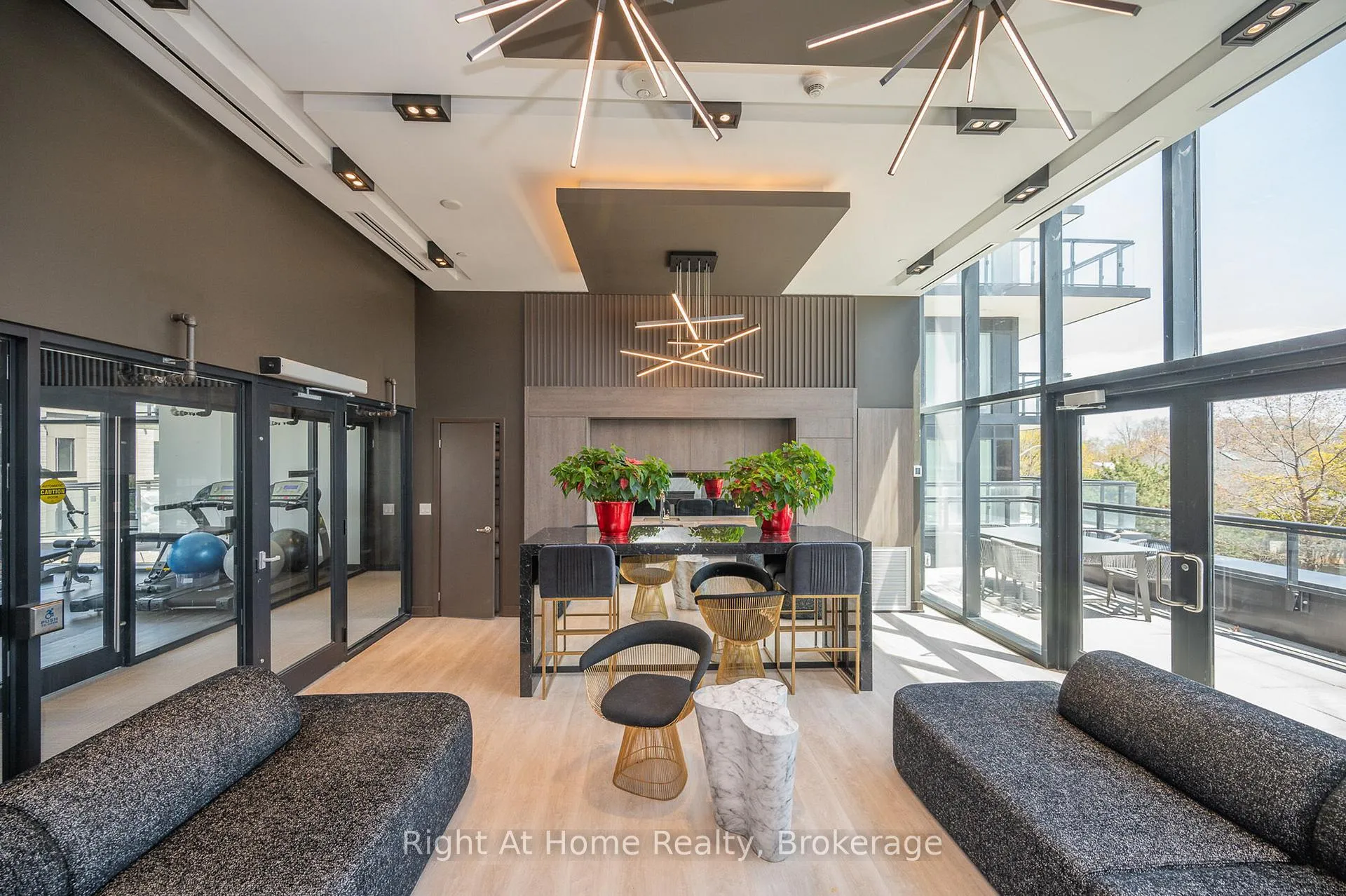 Photo 37 of Unit B426, 1119 Cooke Boulevard, Burlington, LaSalle — HOMEH