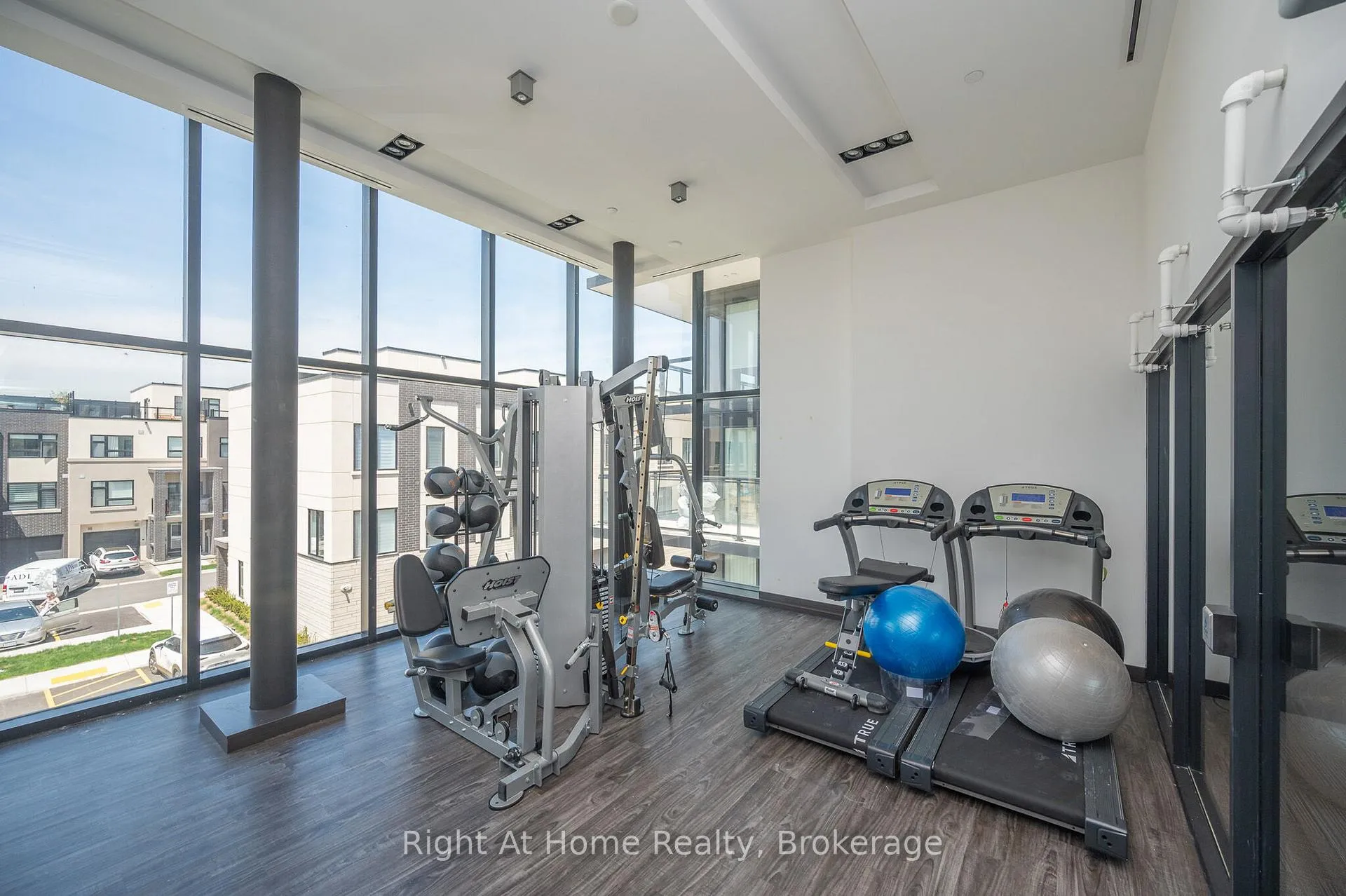 Photo 38 of Unit B426, 1119 Cooke Boulevard, Burlington, LaSalle — HOMEH
