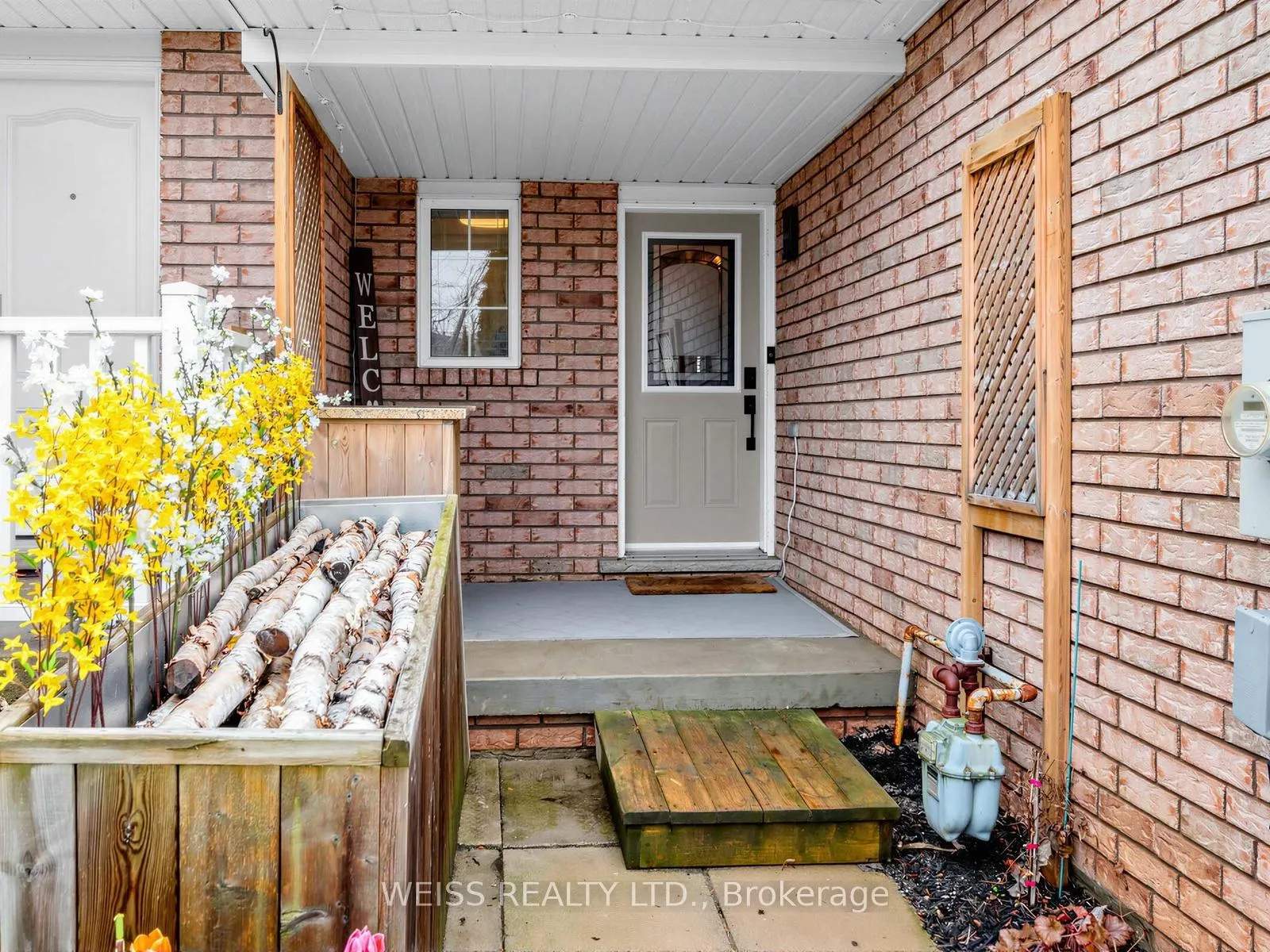 Photo 3 of 12 Sunset Place, Barrie, Holly — HOMEH