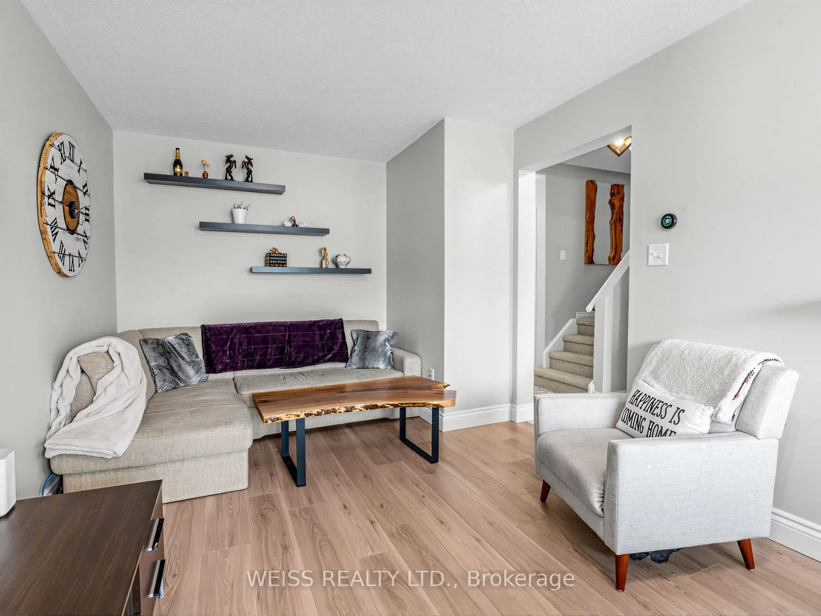 Photo 5 of 12 Sunset Place, Barrie, Holly — HOMEH