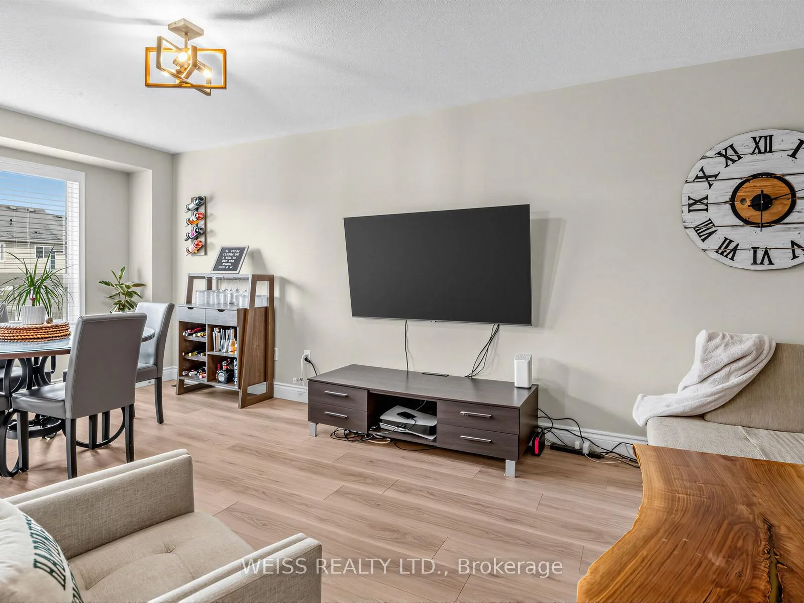 Photo 7 of 12 Sunset Place, Barrie, Holly — HOMEH