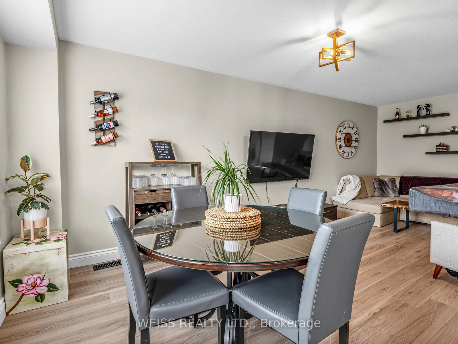 Photo 11 of 12 Sunset Place, Barrie, Holly — HOMEH