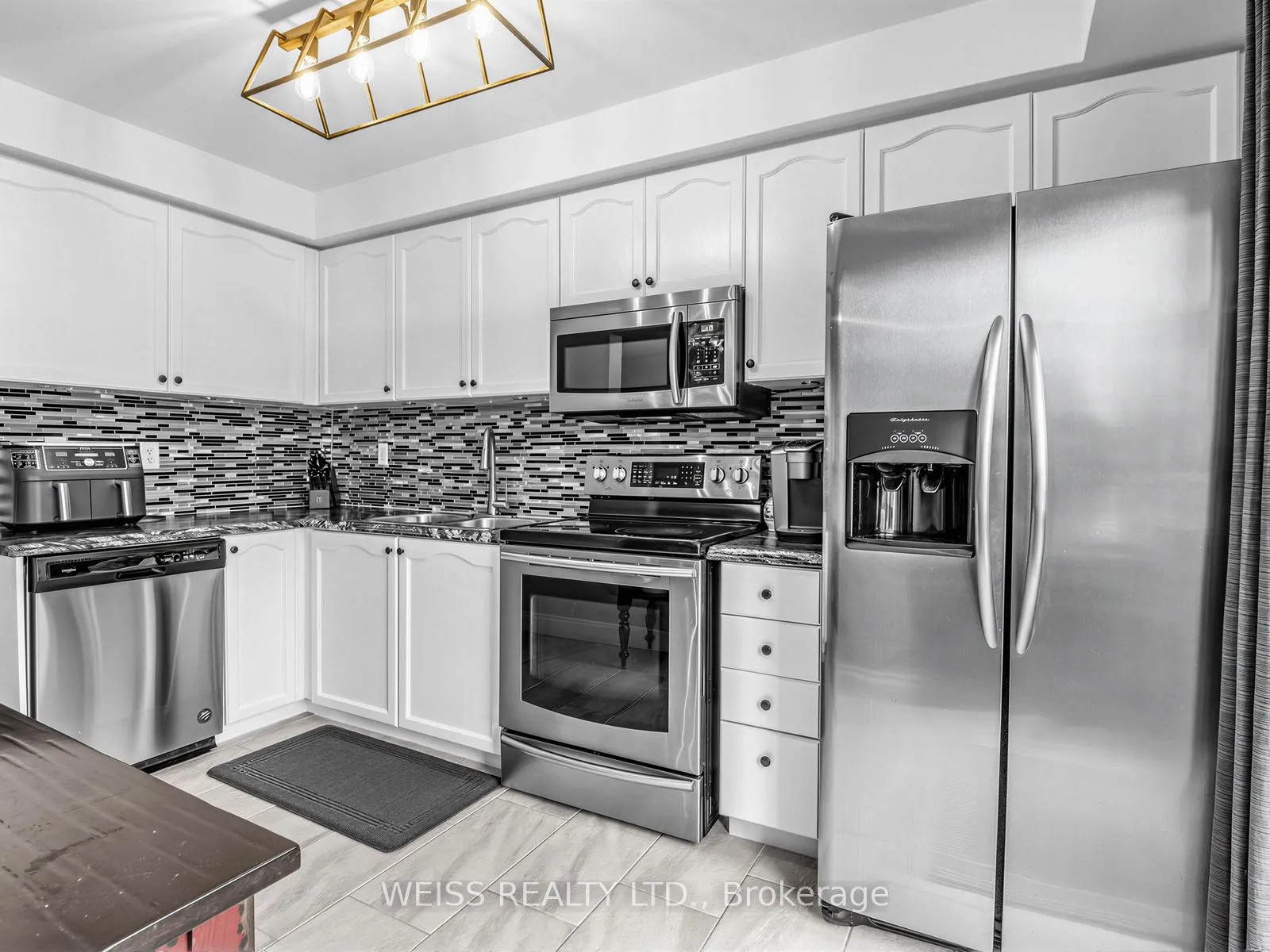 Photo 12 of 12 Sunset Place, Barrie, Holly — HOMEH