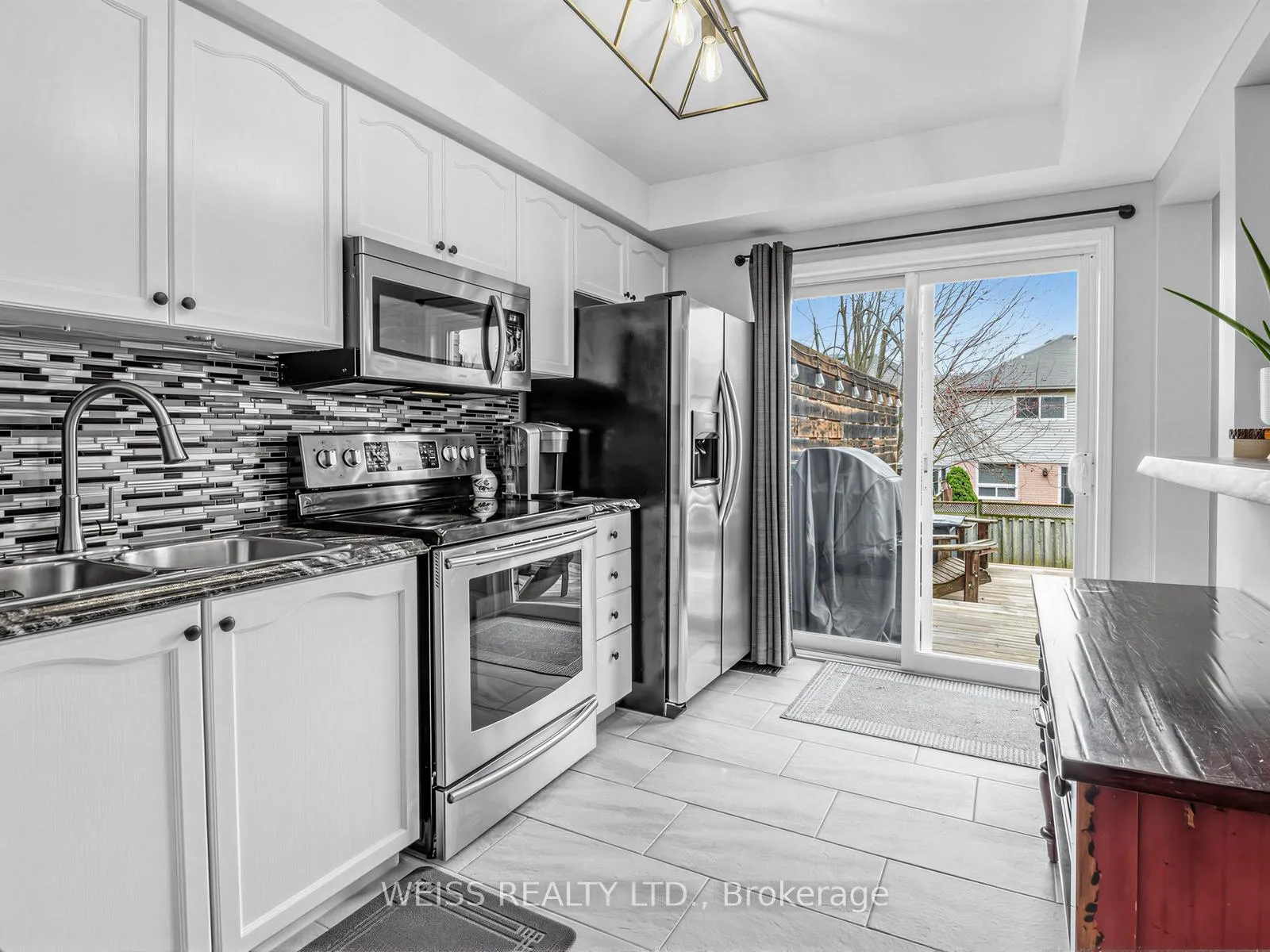 Photo 14 of 12 Sunset Place, Barrie, Holly — HOMEH