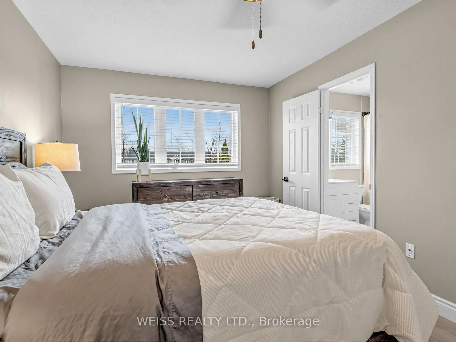 Photo 21 of 12 Sunset Place, Barrie, Holly — HOMEH