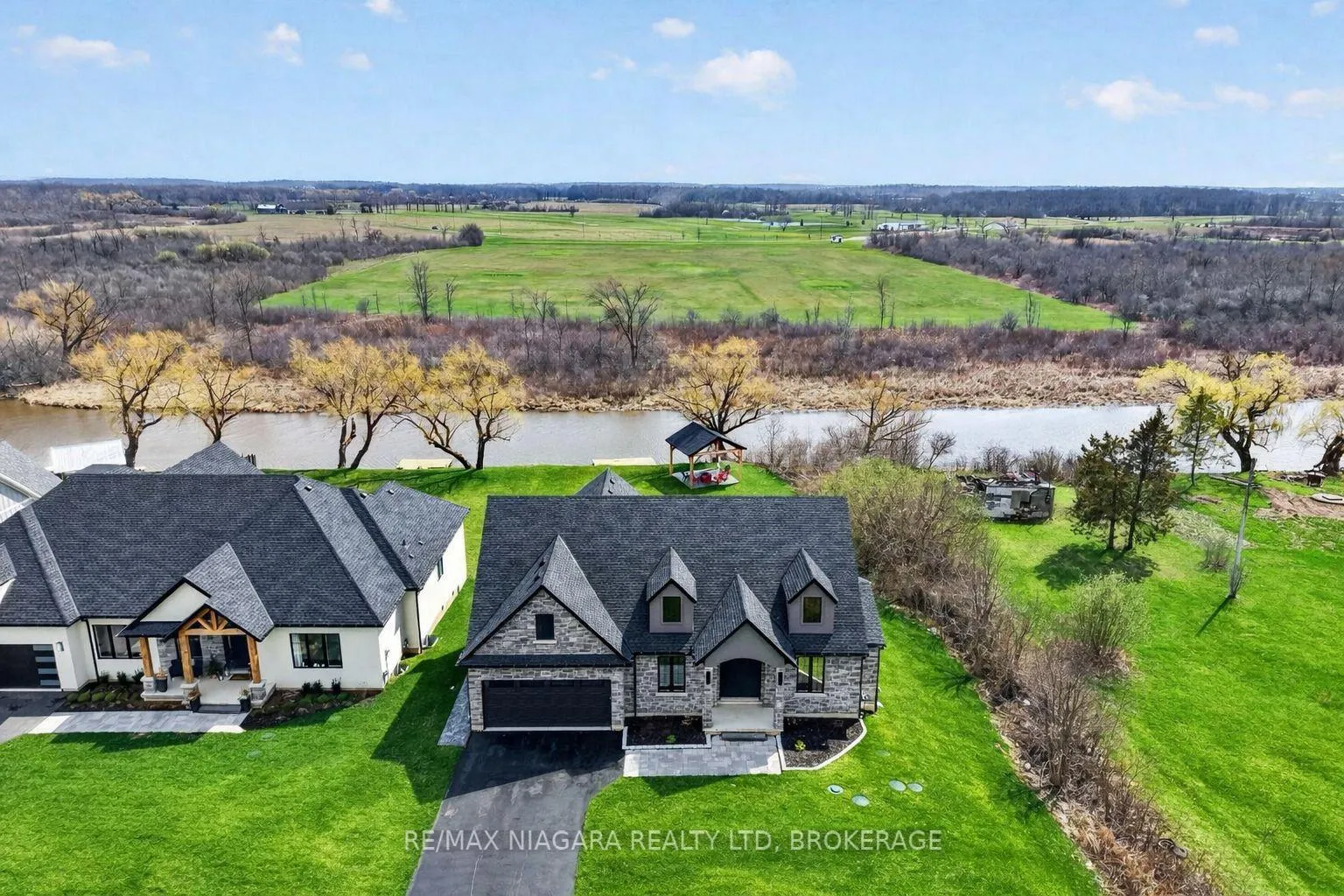 Front of 2899 Townline Road
