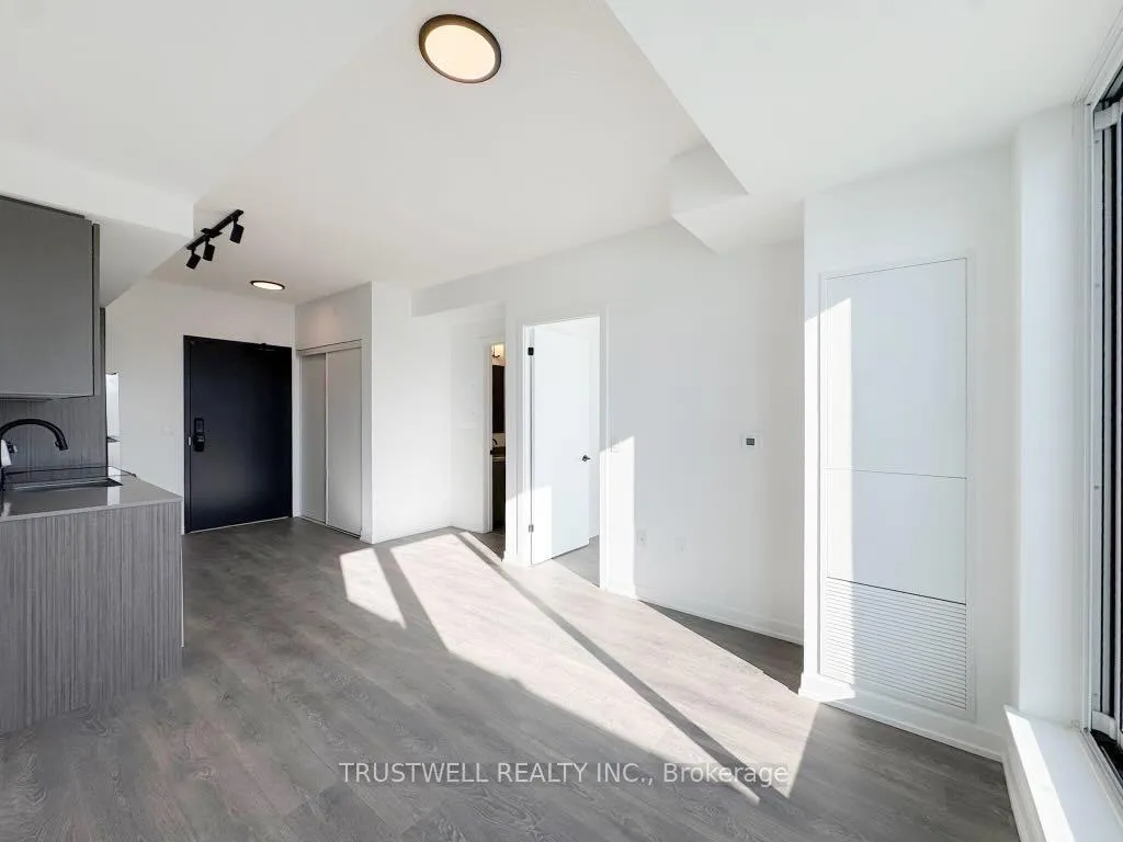 Photo 10 of Unit 412, 4878 Powers Common, Burlington, Alton — HOMEH