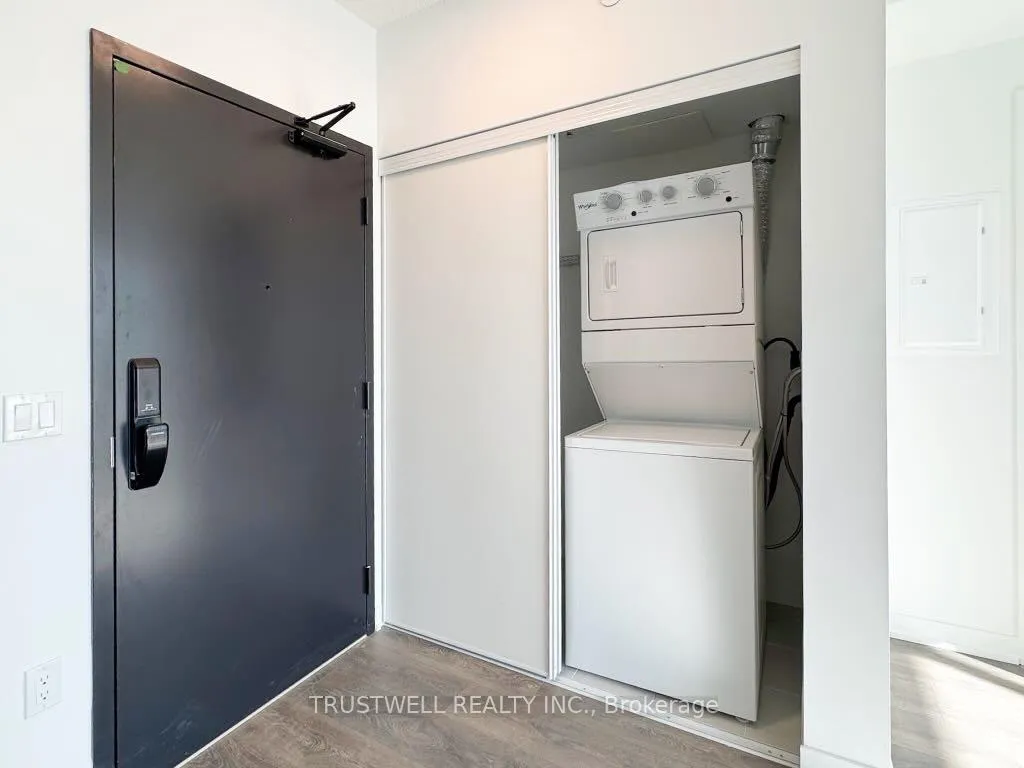 Photo 11 of Unit 412, 4878 Powers Common, Burlington, Alton — HOMEH