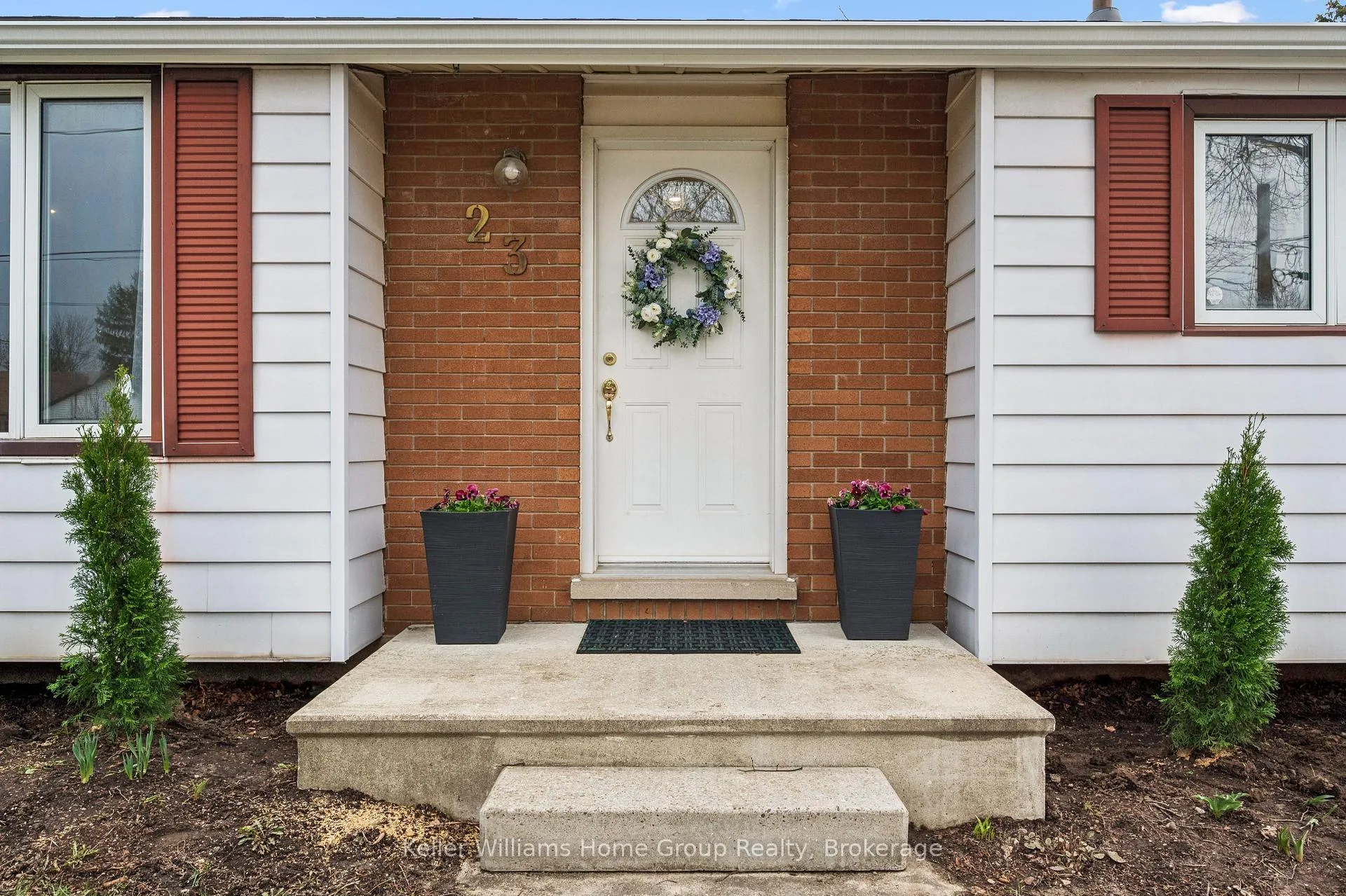 Front of 23 Hastings Boulevard