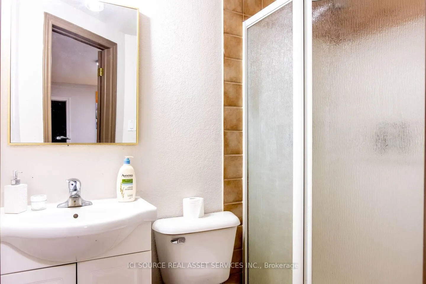 Photo 13 of 407 Rittenhouse Road, Kitchener — HOMEH