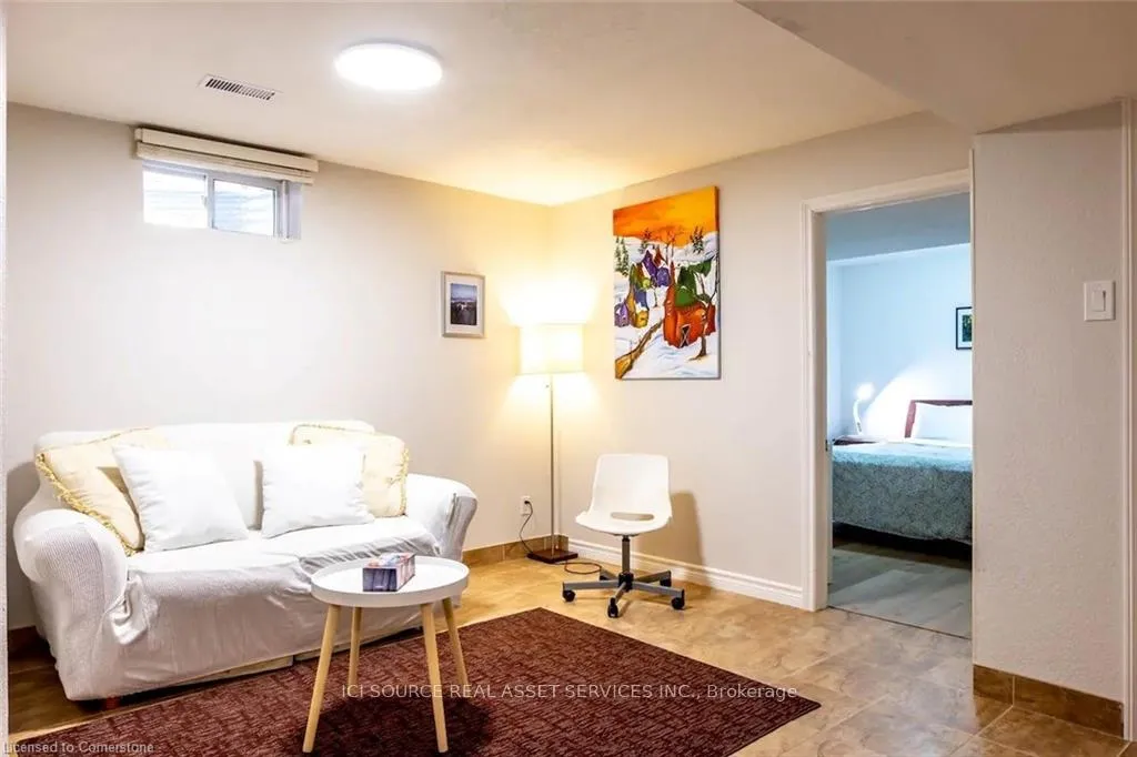 Photo 17 of 407 Rittenhouse Road, Kitchener — HOMEH