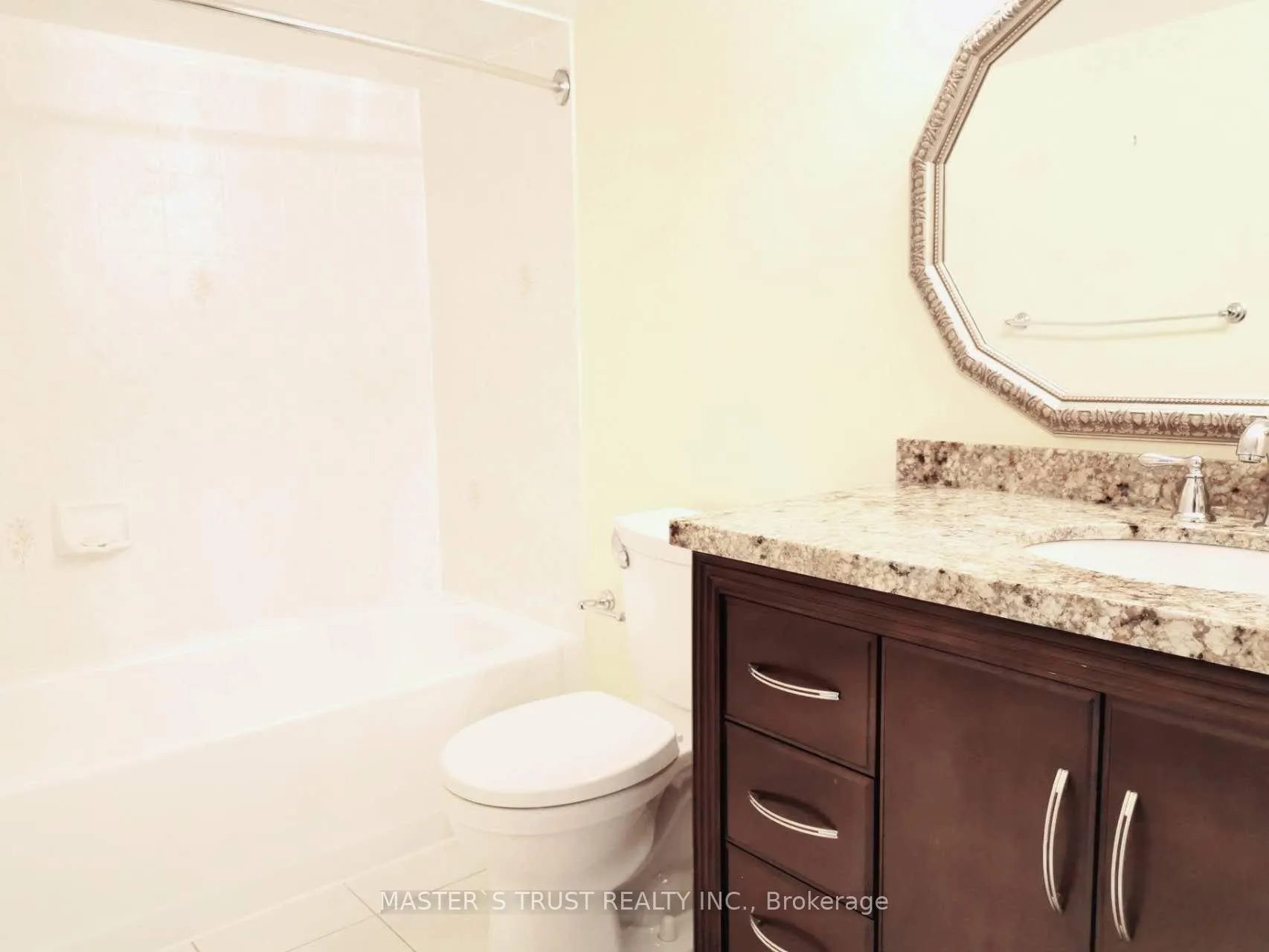 Photo 33 of 68 Lehman Crescent, Markham, Markham Village — HOMEH
