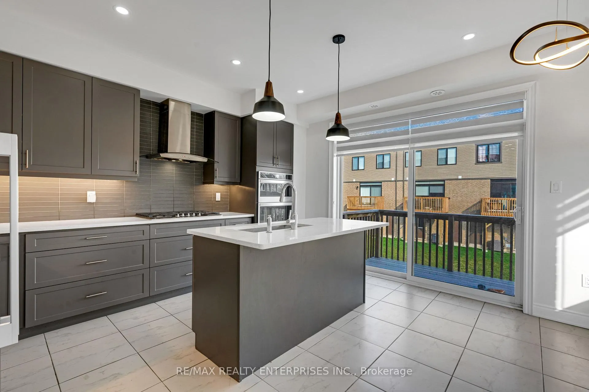 Photo 7 of 57 Baskett Street, Brantford — HOMEH