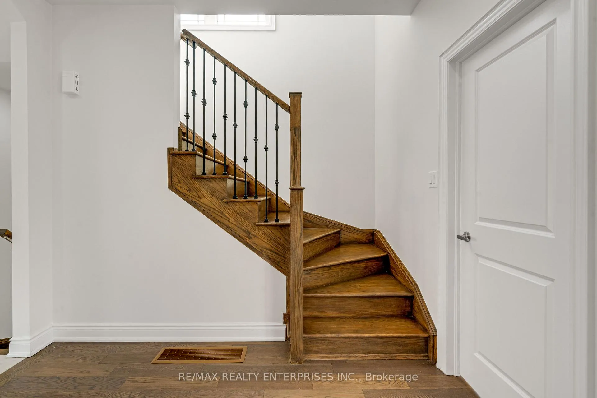 Photo 12 of 57 Baskett Street, Brantford — HOMEH