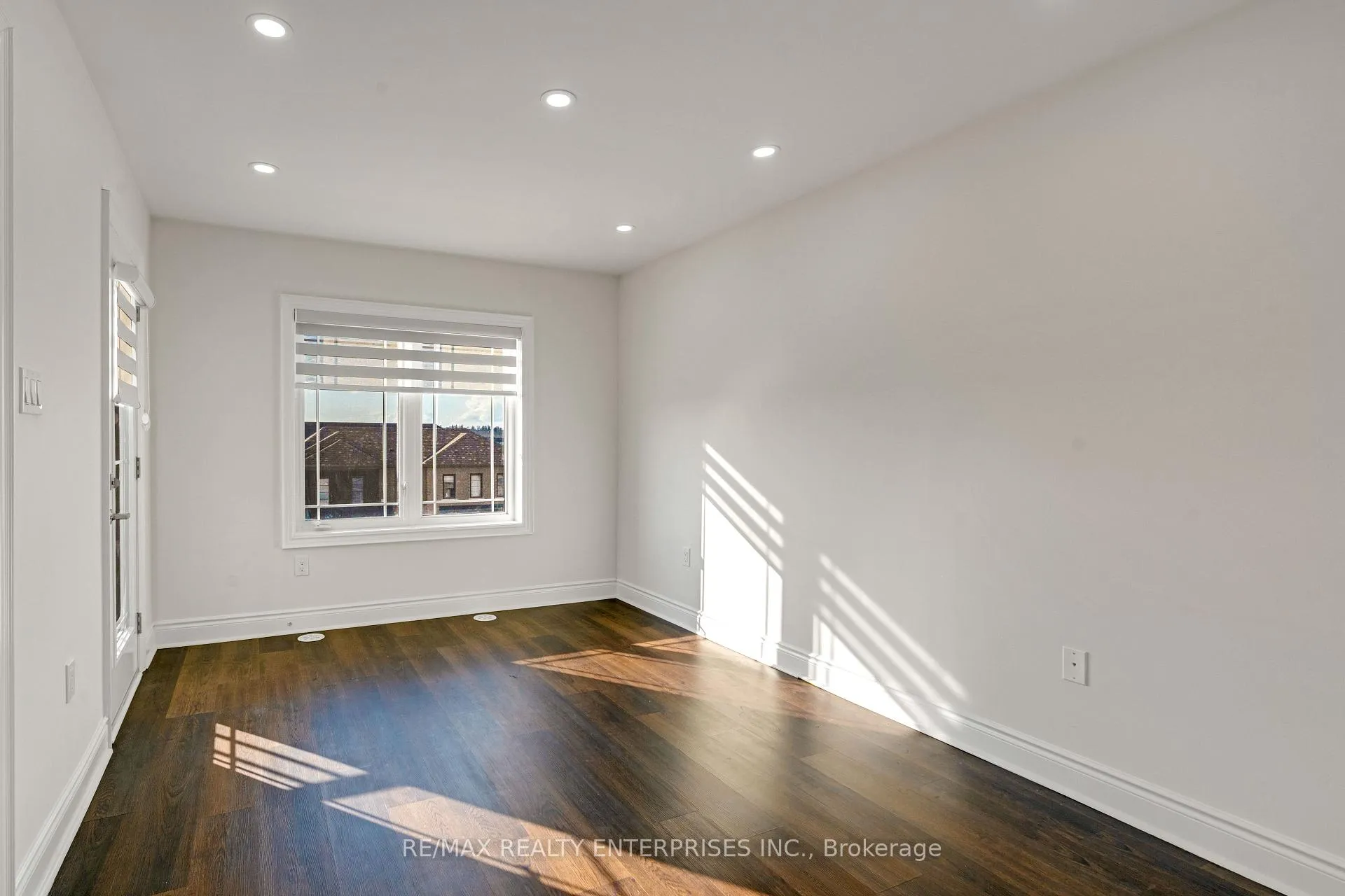 Photo 17 of 57 Baskett Street, Brantford — HOMEH