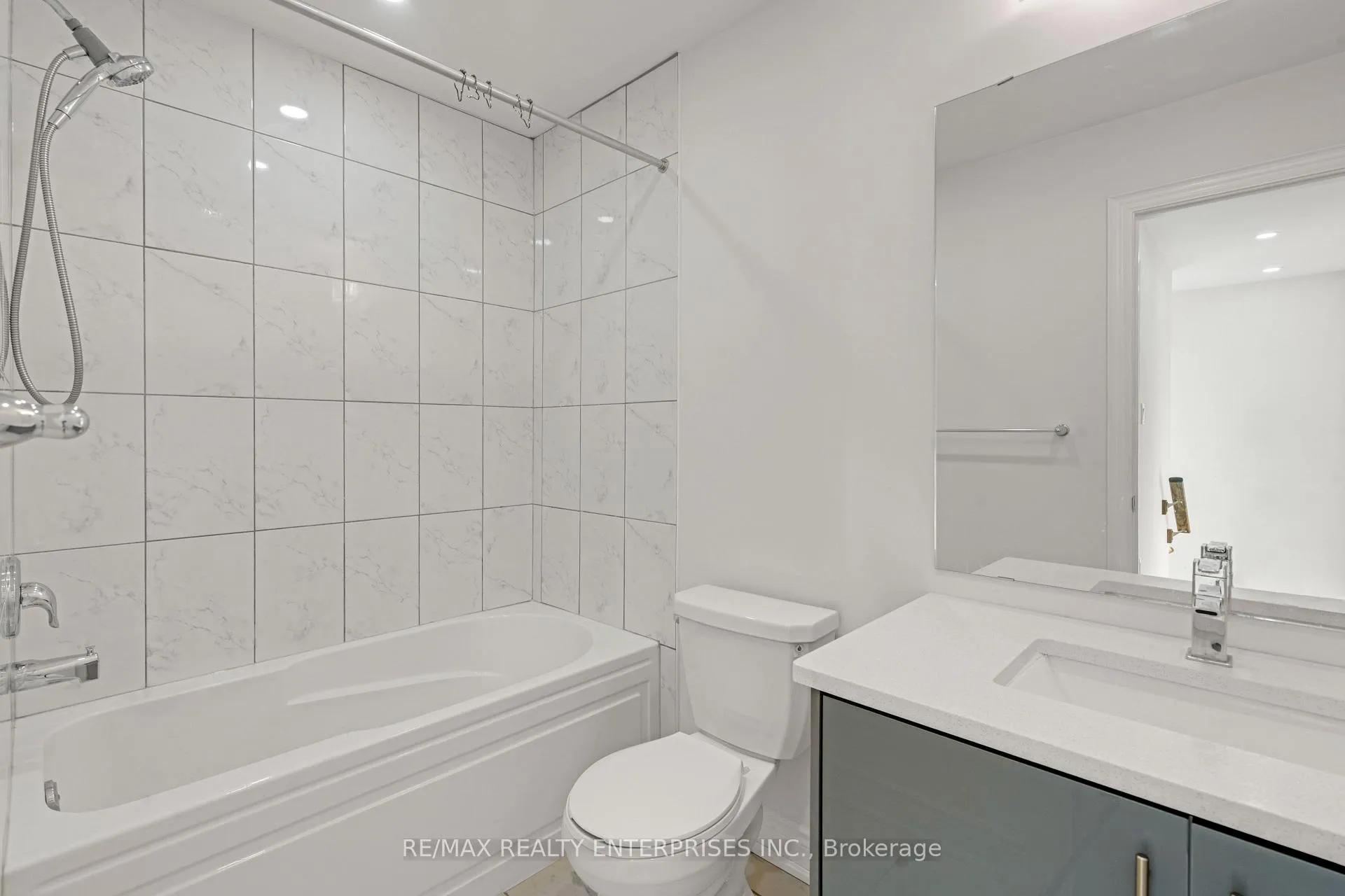 Photo 20 of 57 Baskett Street, Brantford — HOMEH