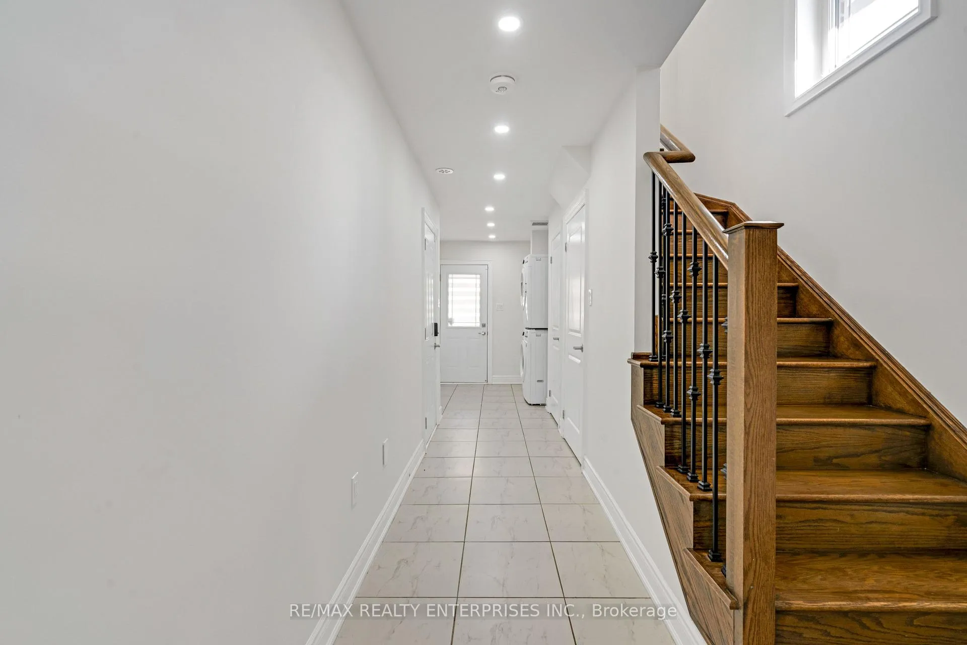 Photo 24 of 57 Baskett Street, Brantford — HOMEH