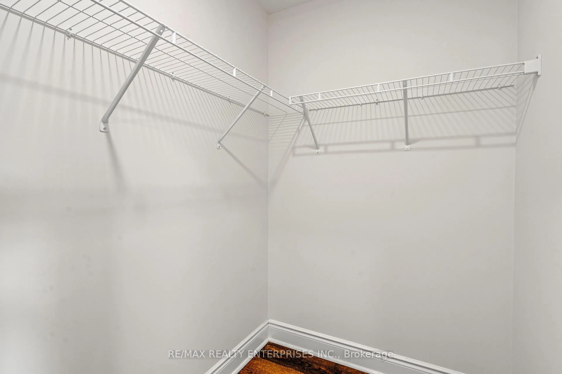 Photo 34 of 57 Baskett Street, Brantford — HOMEH
