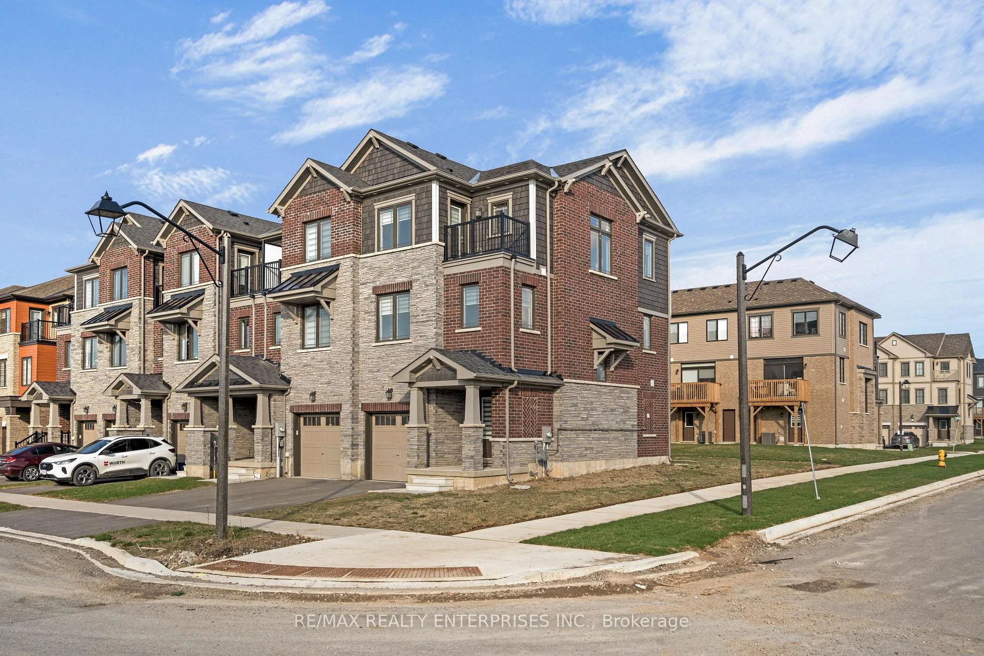 Photo 38 of 57 Baskett Street, Brantford — HOMEH