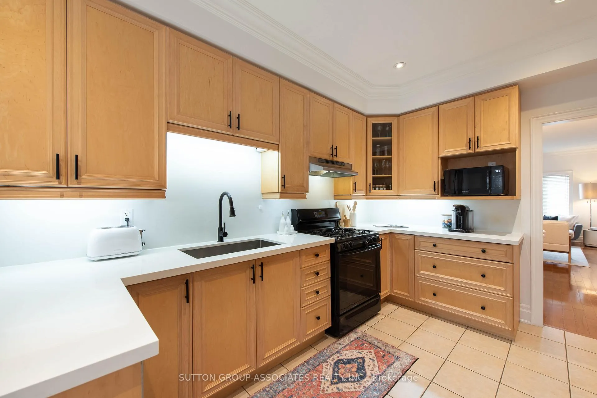 Photo 12 of 4 Coates Avenue, Toronto, Oakwood Village — HOMEH