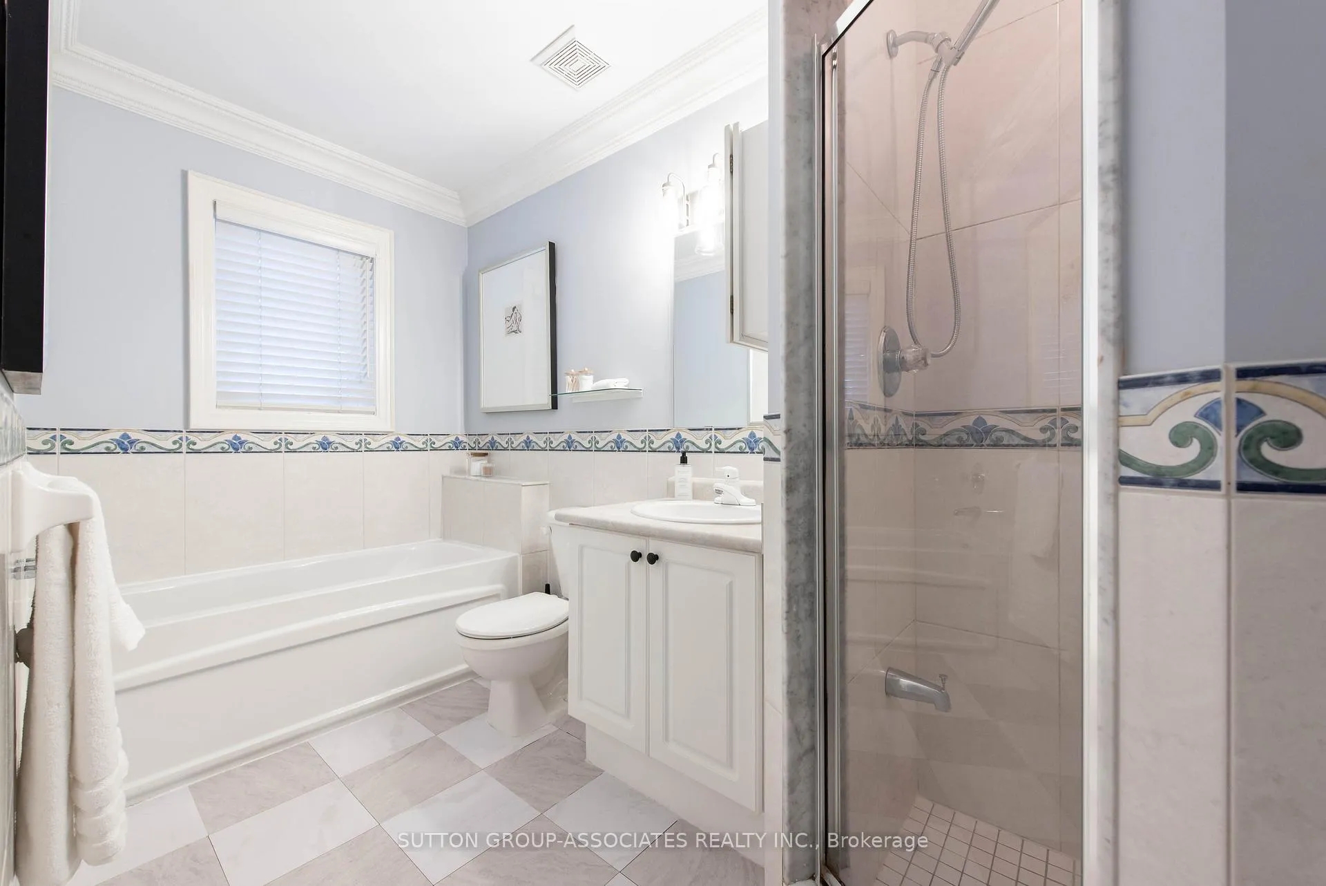 Photo 25 of 4 Coates Avenue, Toronto, Oakwood Village — HOMEH