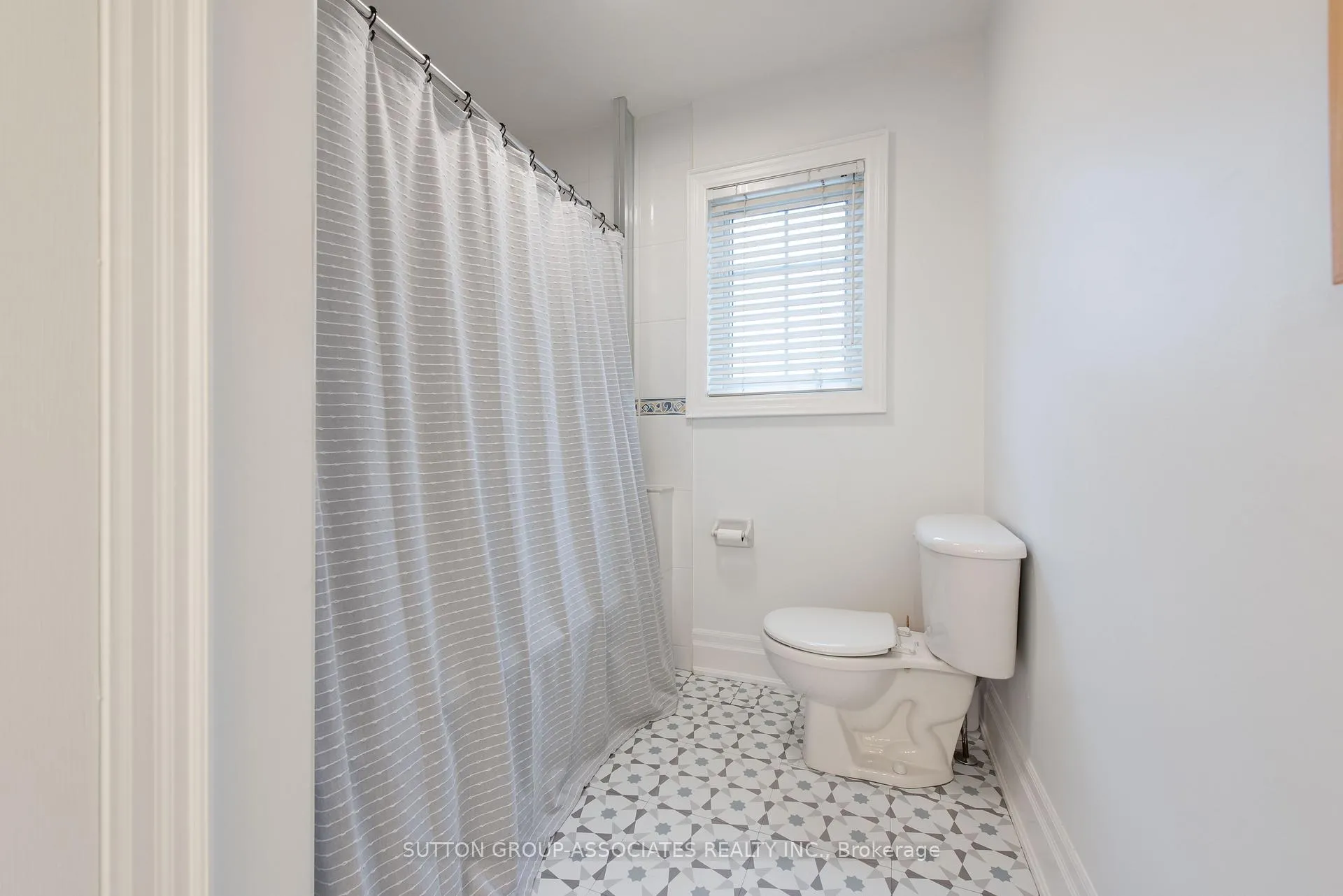 Photo 33 of 4 Coates Avenue, Toronto, Oakwood Village — HOMEH
