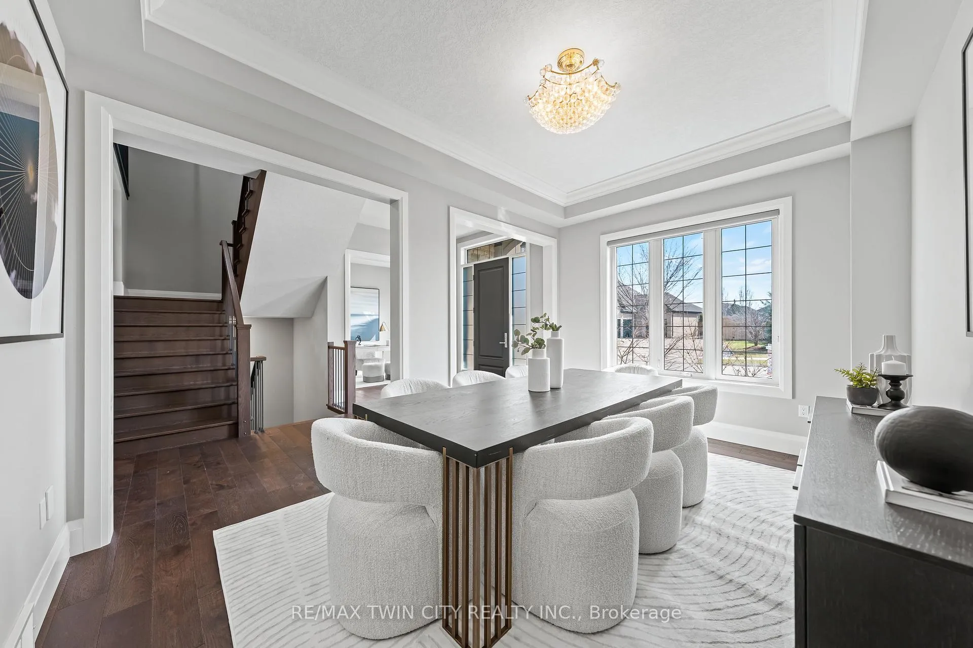 Photo 11 of 581 Manor Ridge Crescent, Waterloo — HOMEH
