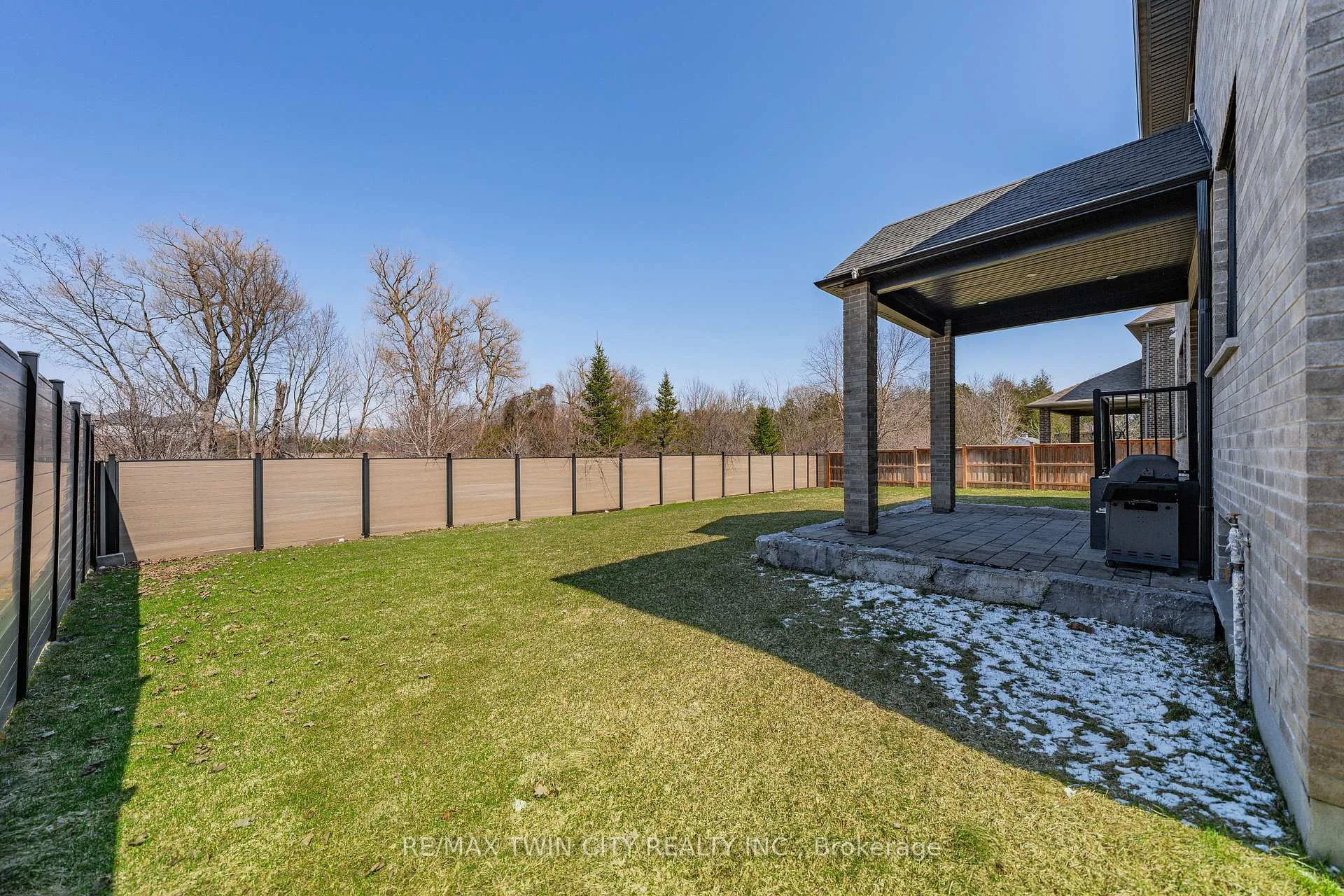 Photo 48 of 581 Manor Ridge Crescent, Waterloo — HOMEH