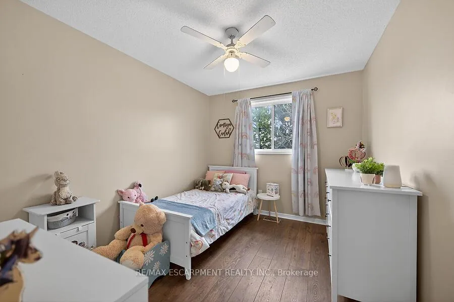 Photo 27 of 53 Pinewoods Drive, Hamilton, Stoney Creek Mountain — HOMEH