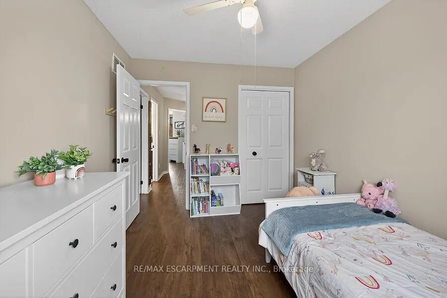 Photo 28 of 53 Pinewoods Drive, Hamilton, Stoney Creek Mountain — HOMEH